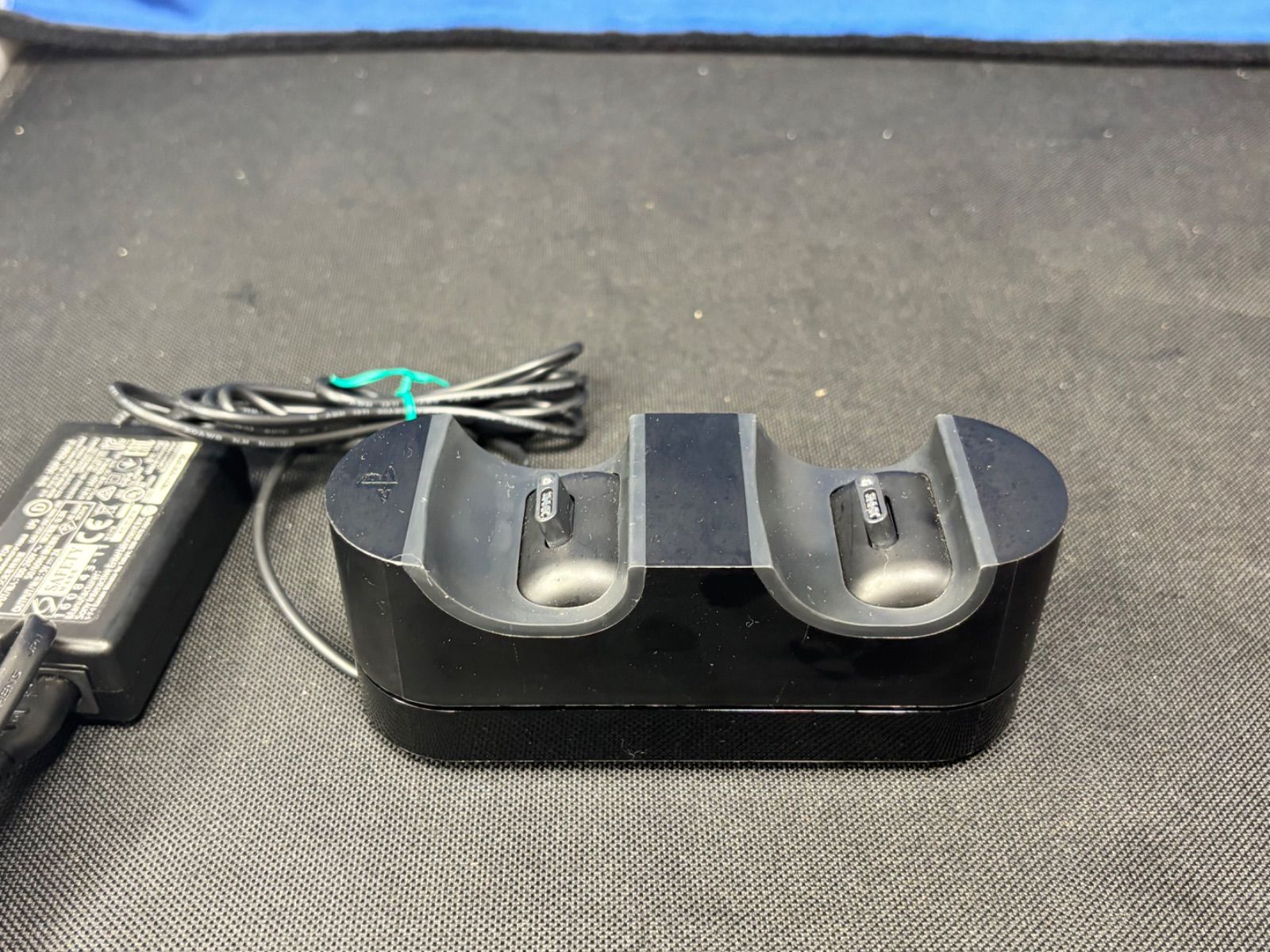 SONY PS4 DUALSHOCK 4 コントローラー2個＆充電スタンドセット CUH 