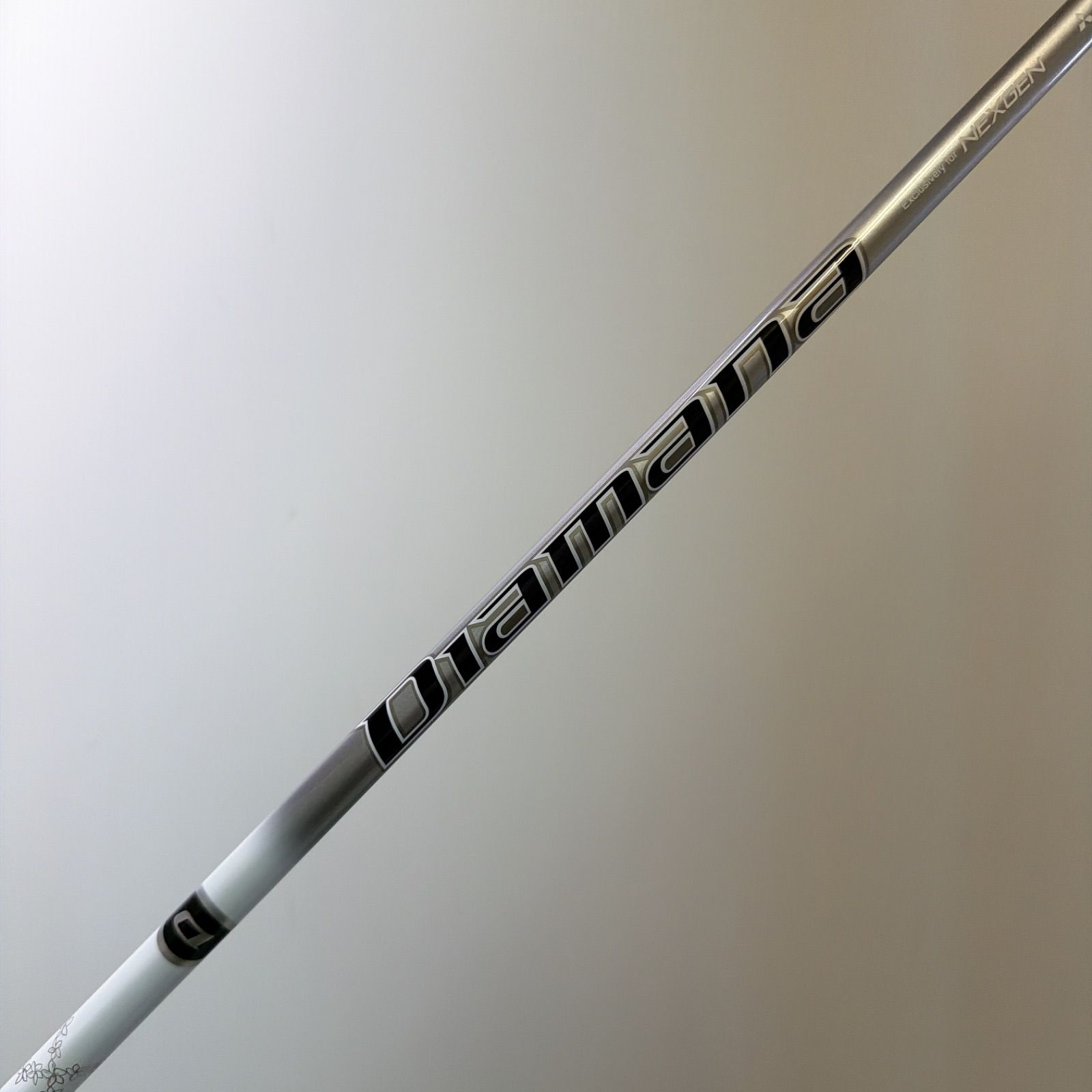 新品グリップ ドライバーシャフト Diamana Exclusivity for NEXGEN