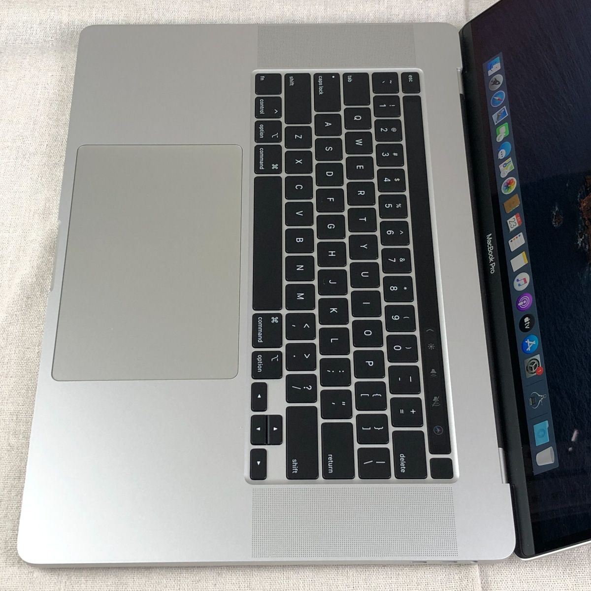 MacBook Pro 16