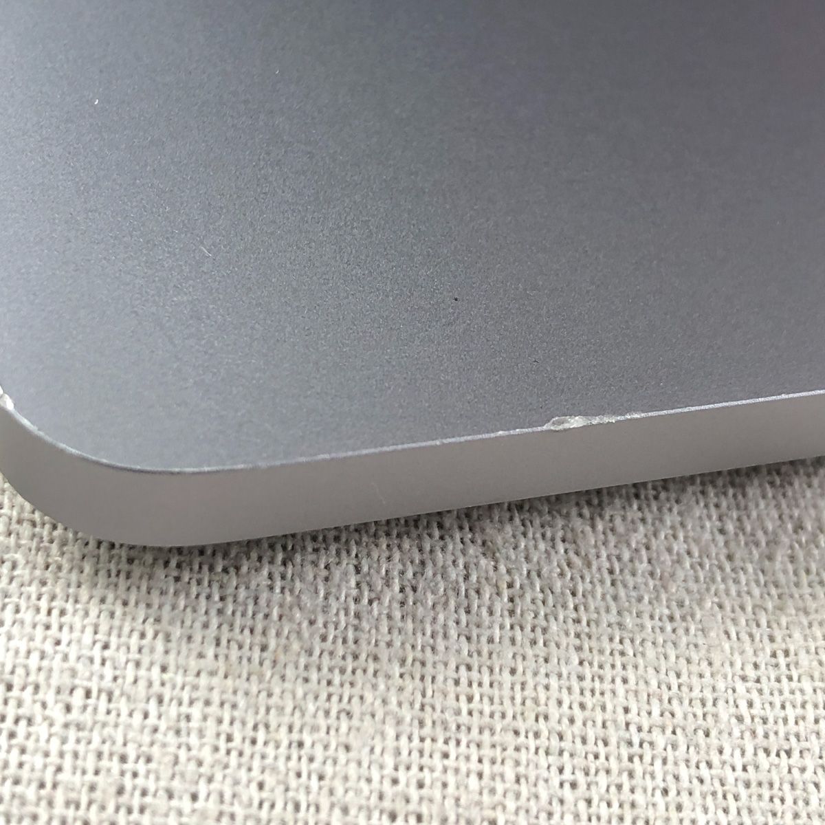 ジャンク品・本体のみApple MacBook Pro (16インチ 2019)【Radeon Pro
