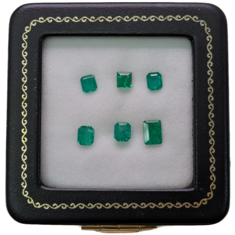 2.34ct コロンビア ジュエリールース エメラルドルース Loose ルース グリーン【♀】【S】【レディース】★■617606【中古】