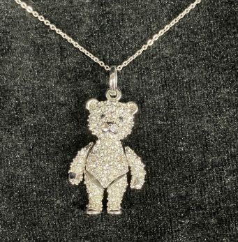 SWAROVSKI スワロフスキークマテディベアネックレス