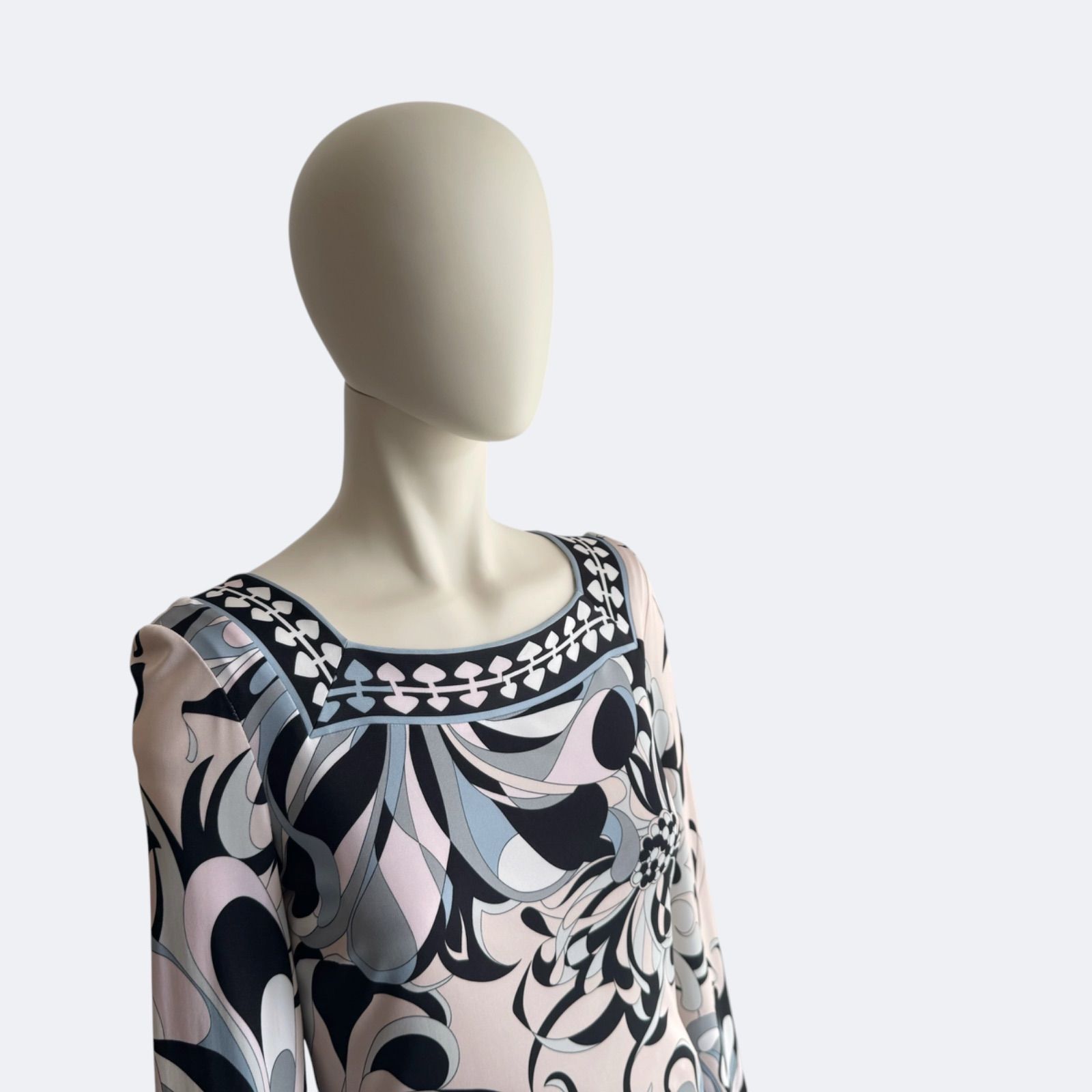 EMILIO PUCCI エミリオプッチ 花柄 ワンピース フラワー 七分袖 - メルカリ
