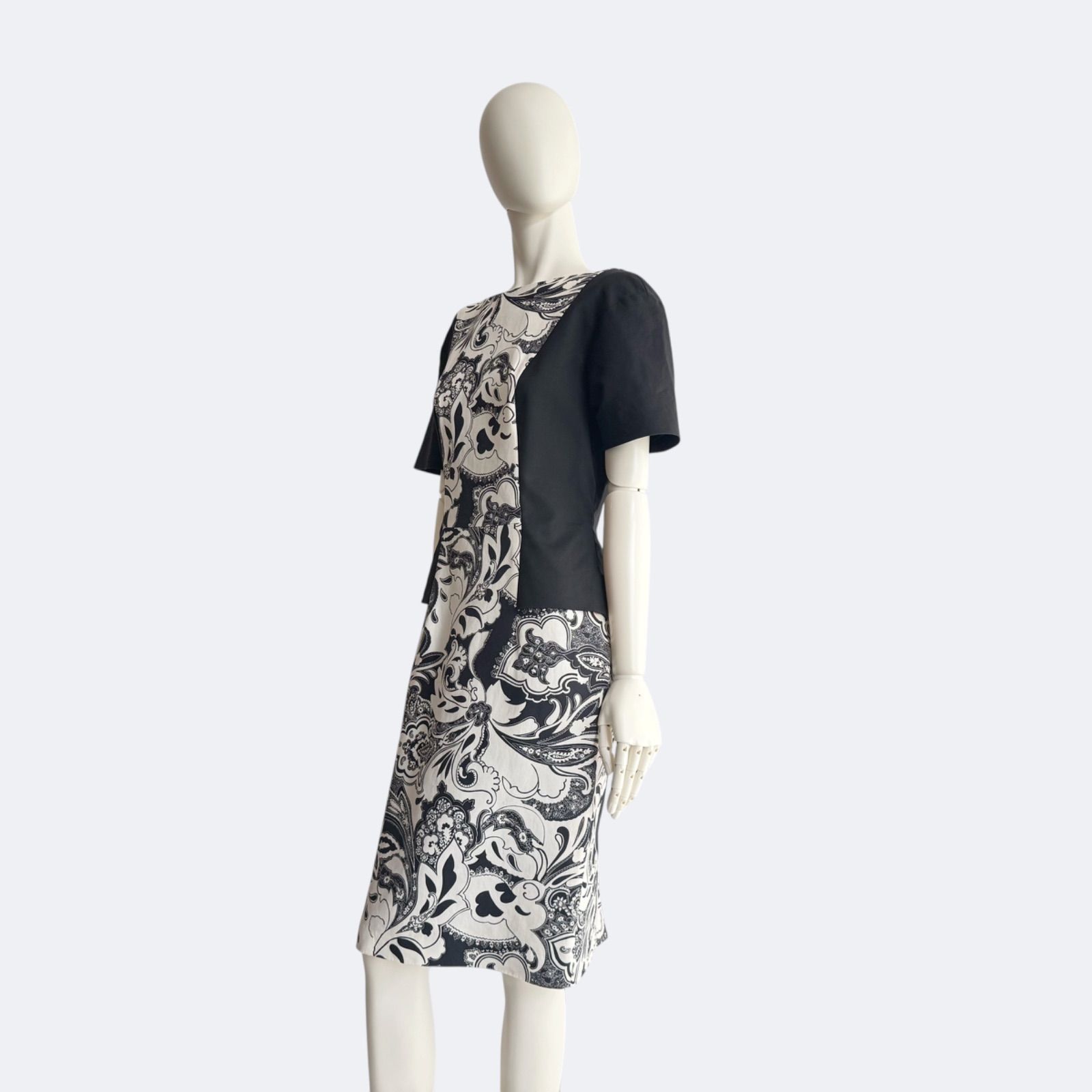 ETRO エトロ ワンピース ペイズリー柄 半袖 - メルカリ