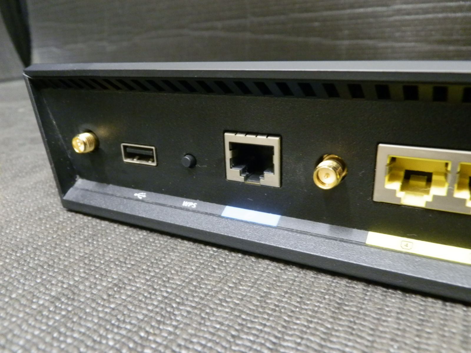 中古美品 ASUS RT-AC87U 無線LANルーター - メルカリ