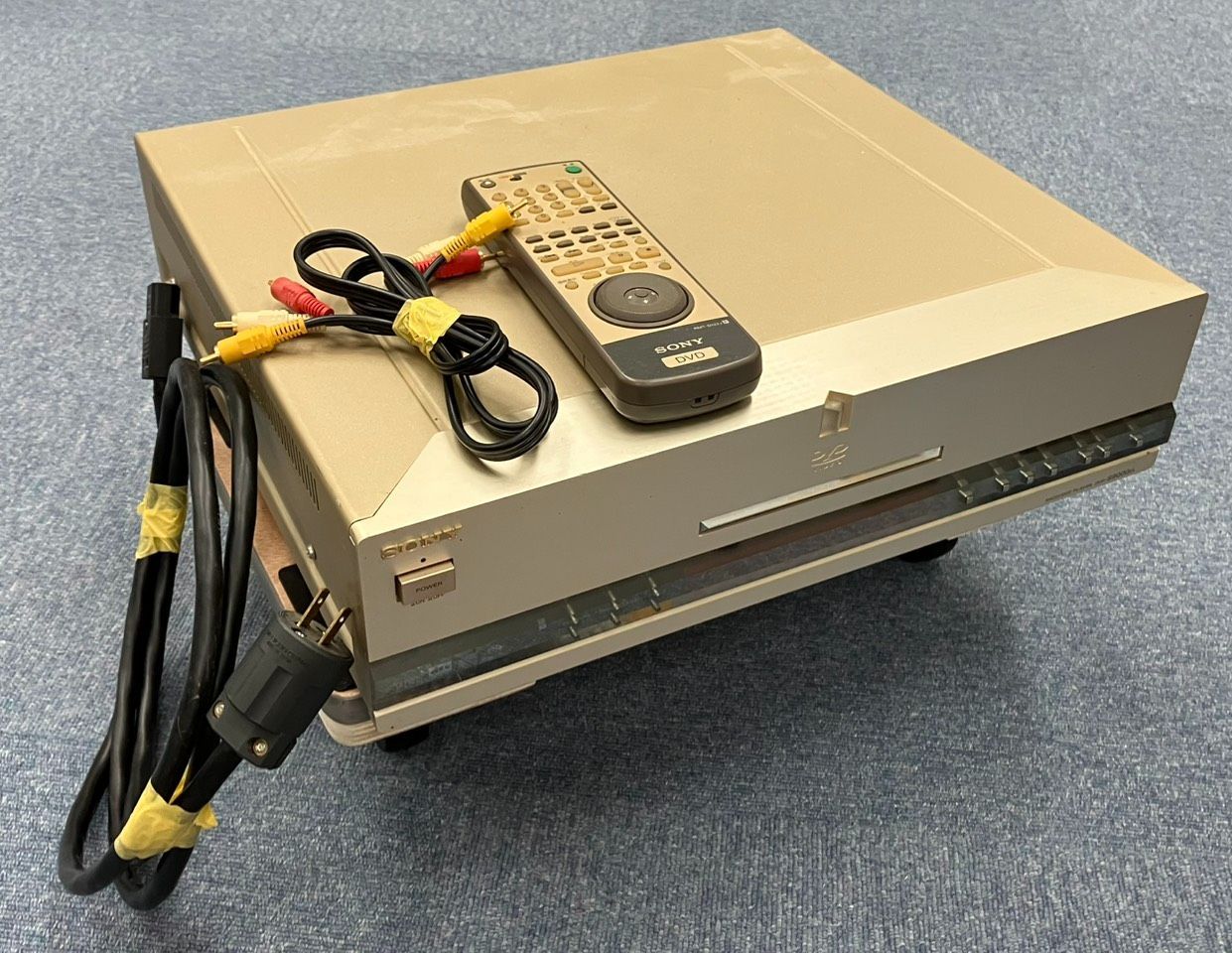 H029-SA4-338 SONY ソニー CD/DVD PLAYER プレーヤー DVP-S9000ES 映像