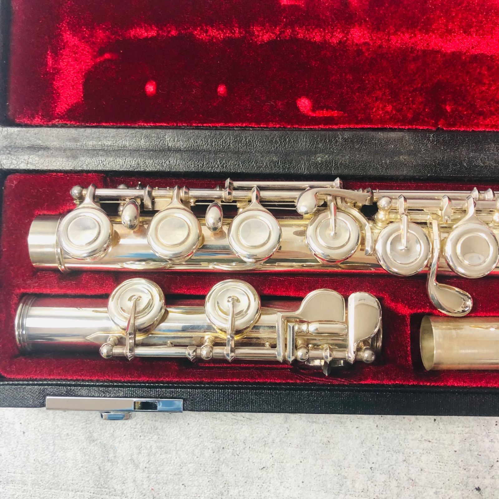 YAMAHA ヤマハ　YFL-451 フルート flute　頭部管銀製 管楽器 YAMAHA ヤマハ YFL-451 頭部管銀製 フルート 入門 初心者 木管楽器