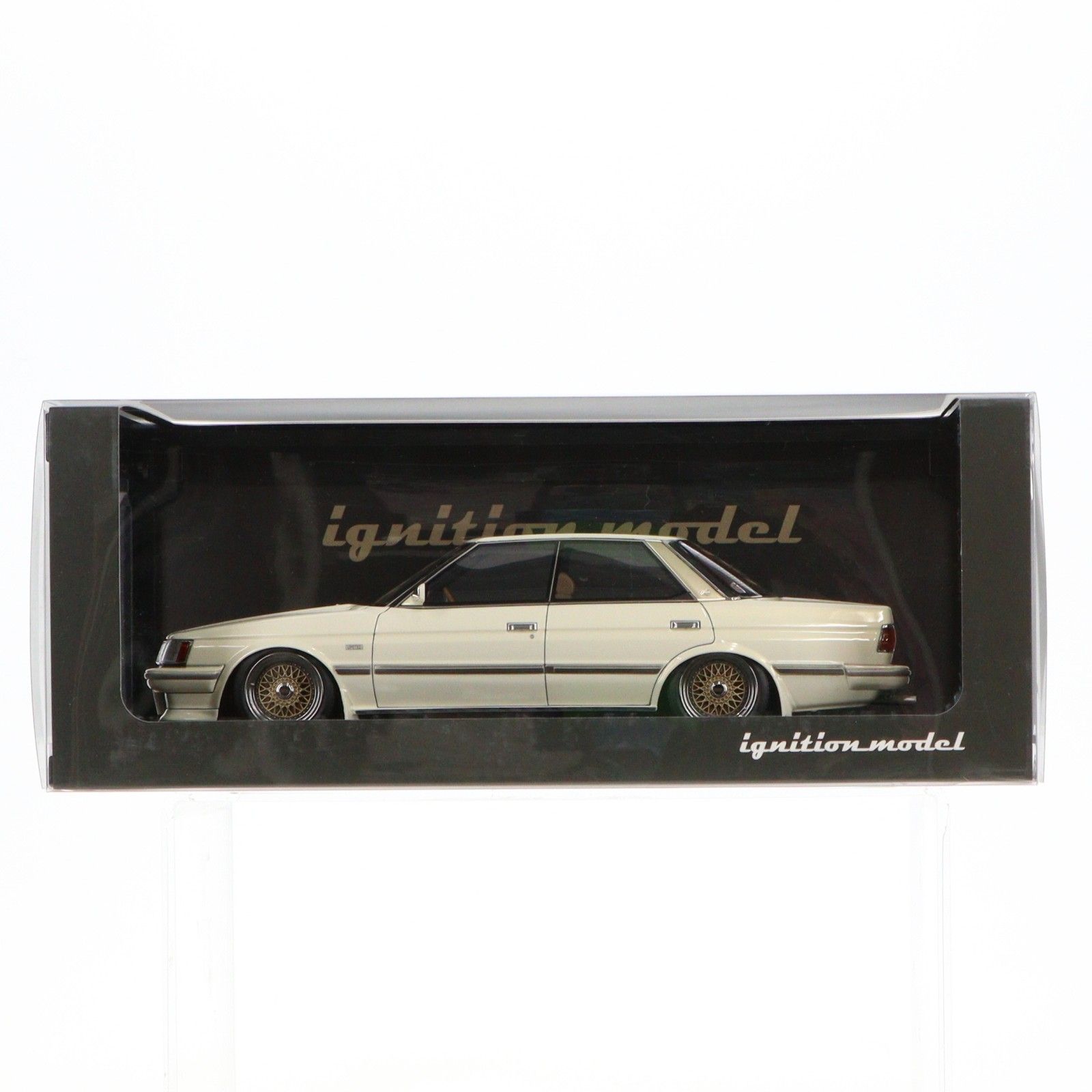 1/18 Toyota MarkII Grande Limited(GX71) Pearl White 完成品