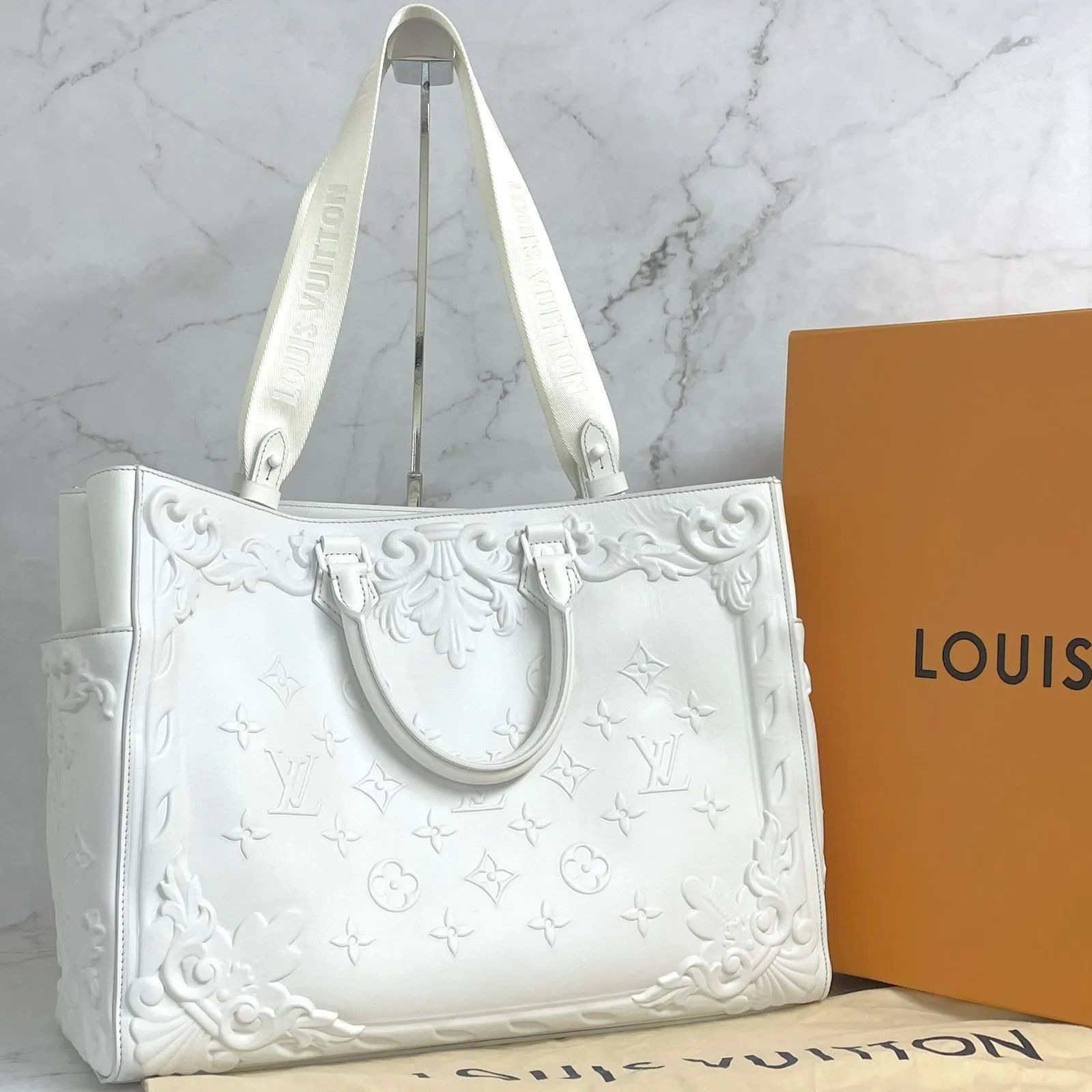 2023年春夏メンズコレクション/美品】LOUIS VUITTON ルイヴィトン