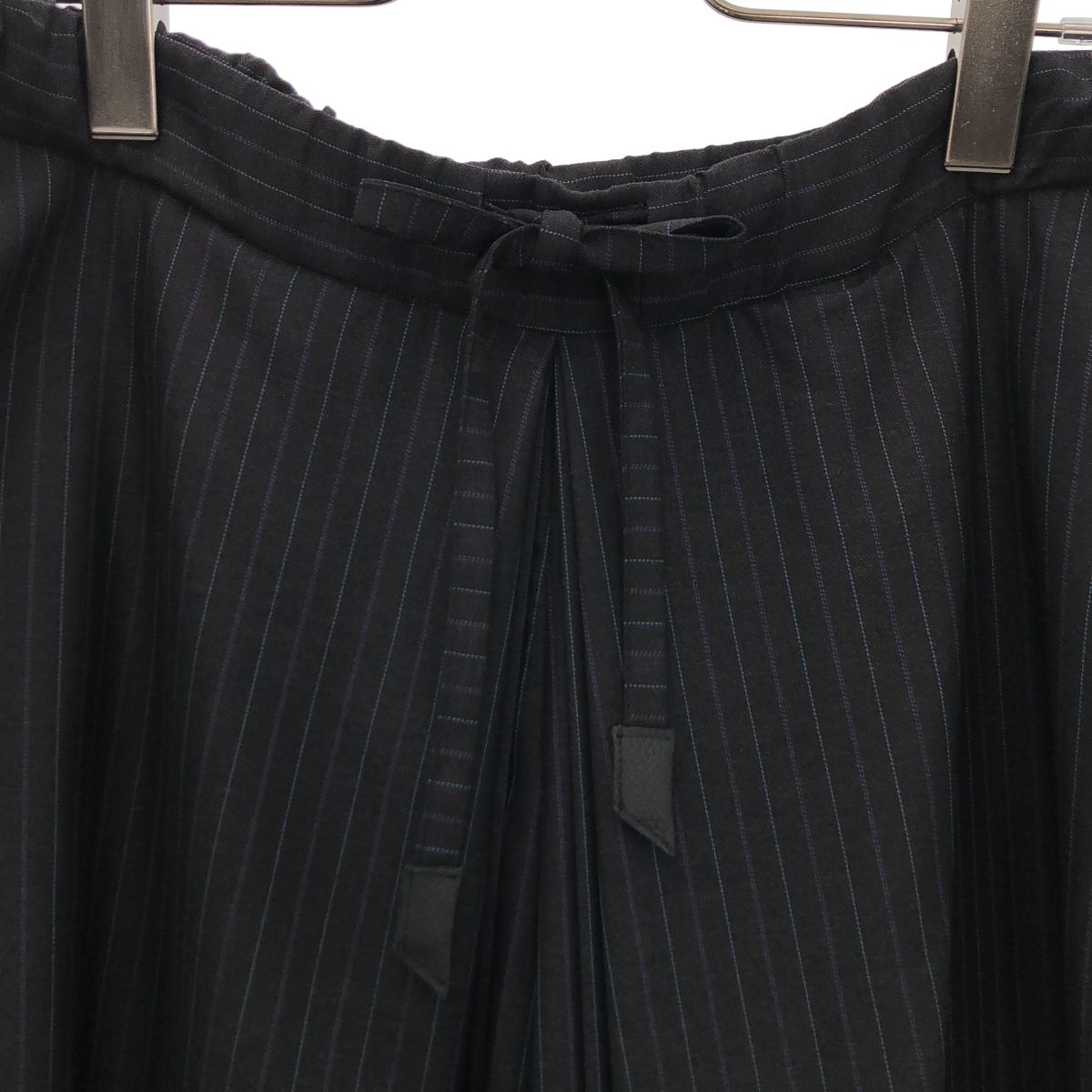 【美品】 GEOFFREY B.SMALL / ジェフリーBスモール | ダブルプリーツ ストライプトラウザー 袴パンツ | 44/48 | ブラック | メンズ