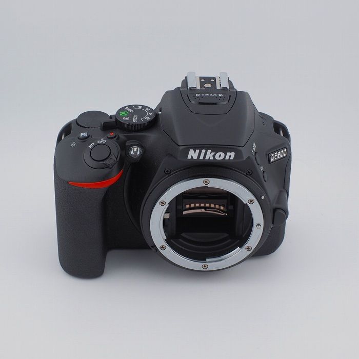 【中古】(ニコン) Nikon D5600 ボデイ