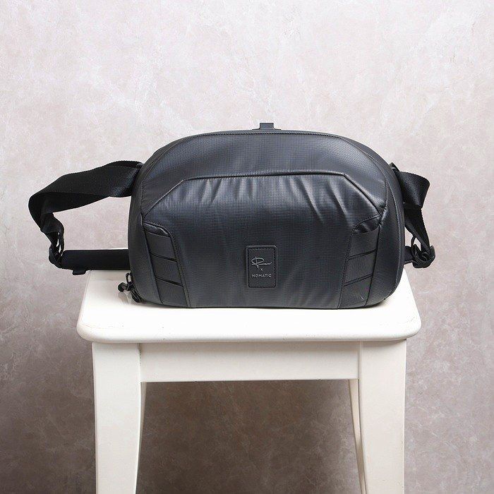 【中古】NOMATIC McKinnon Camera Sling 8L