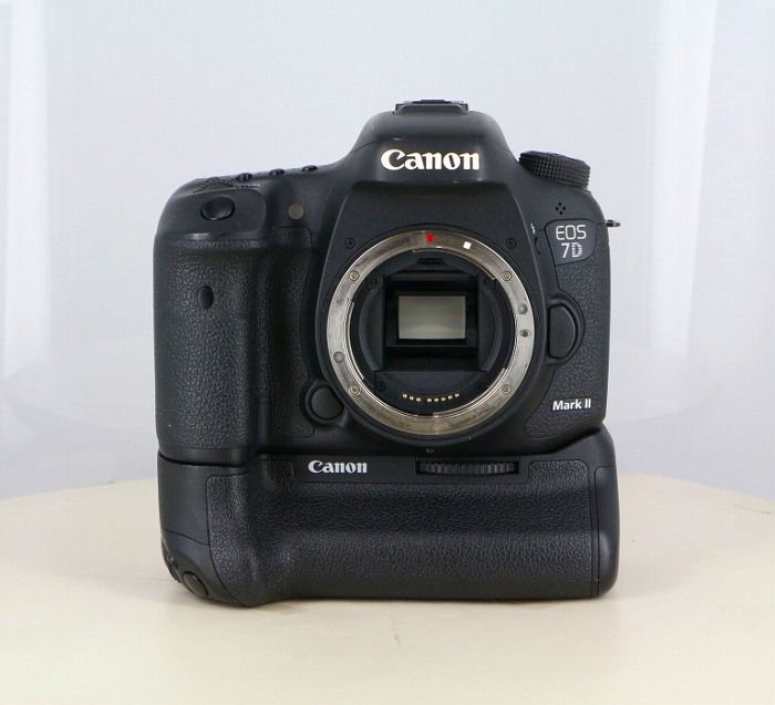 【中古】(キヤノン) Canon EOS7DMarkII+BG-E16バッテリーグリップ