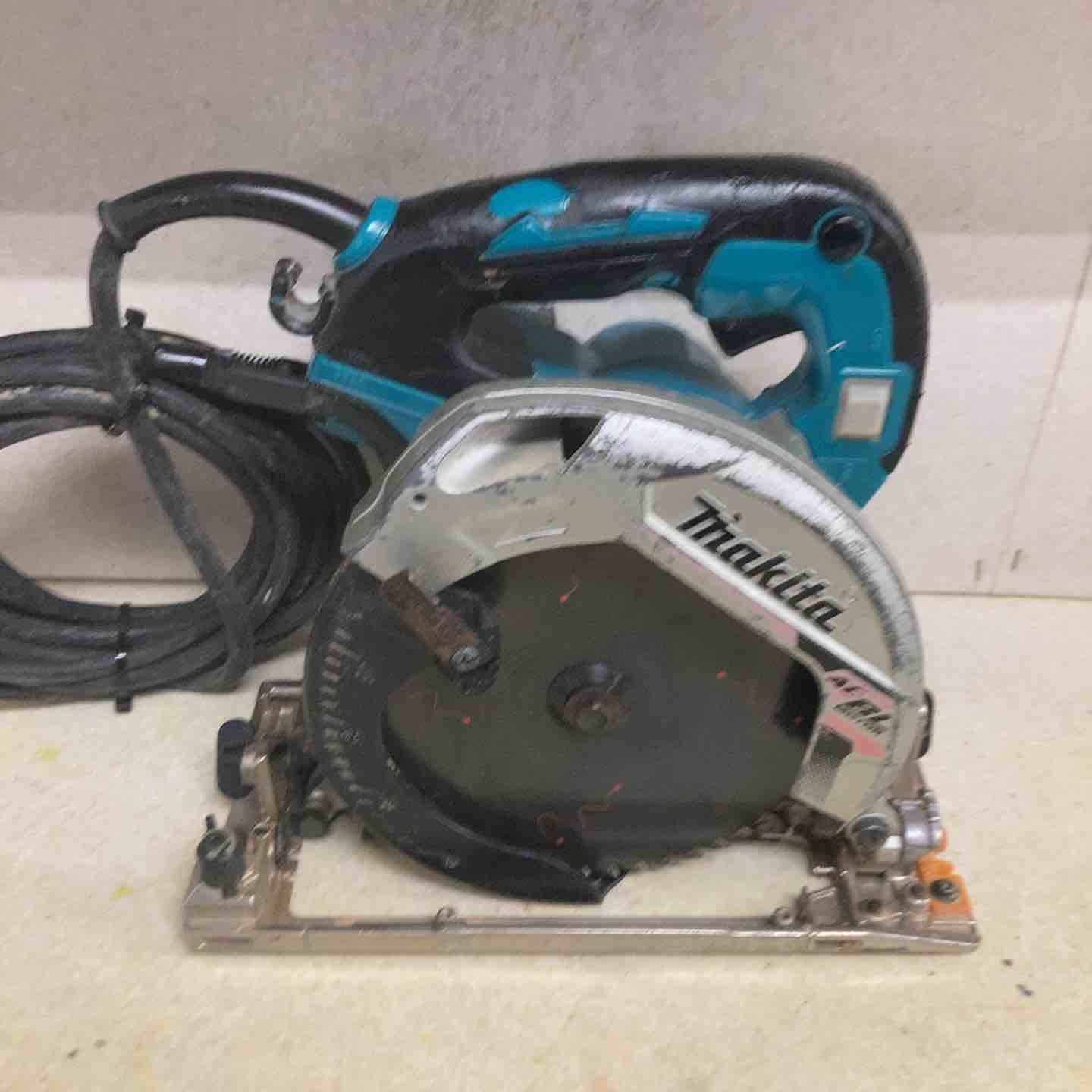 ★マキタ(makita) 電子造作用精密マルノコ HS6403【町田店】