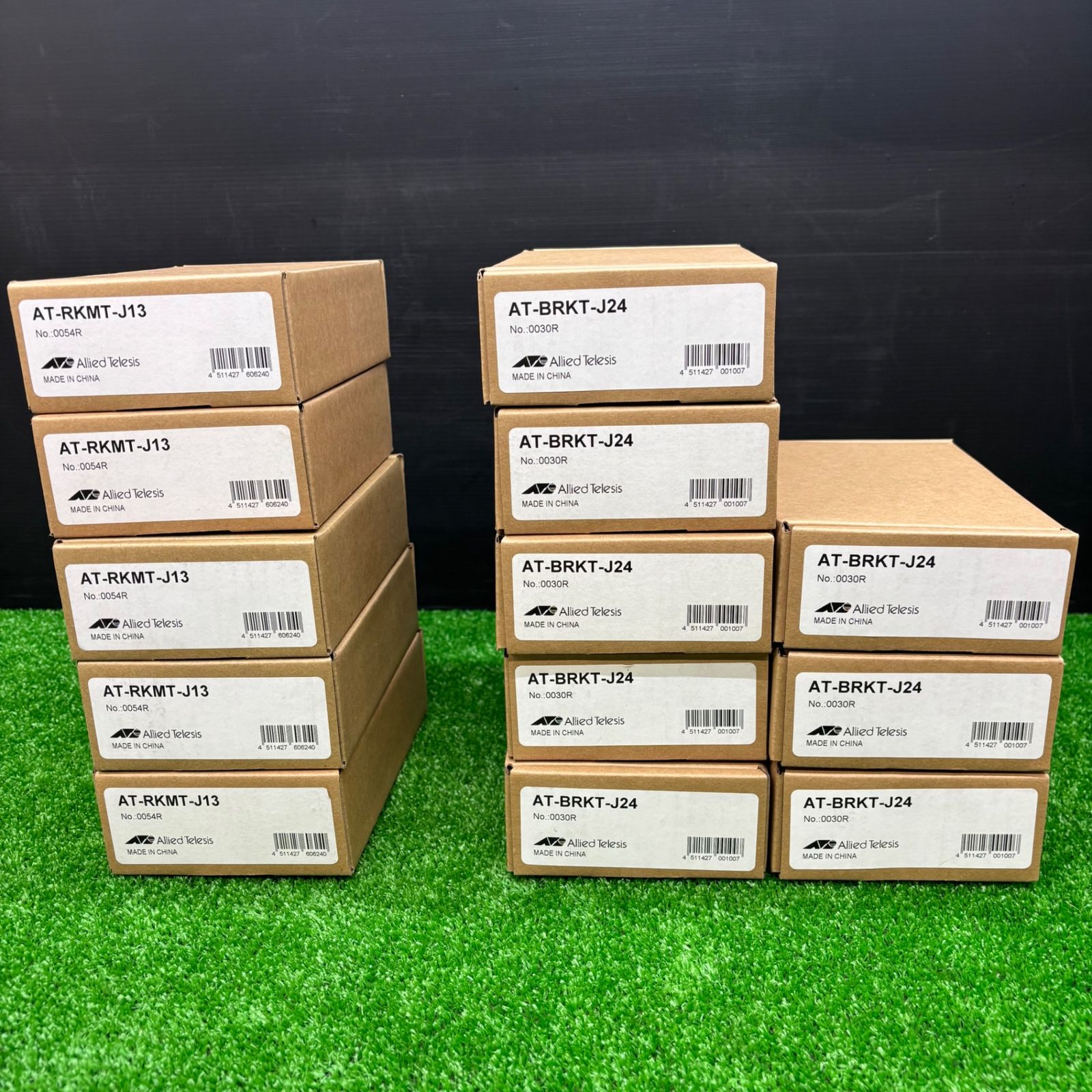 【未使用】アライドテレシス ラックマウント AT-RKMT-J13×5個、壁設置ブラケット AT-BRKT-J24×8個 合計13個【電材館越谷店】