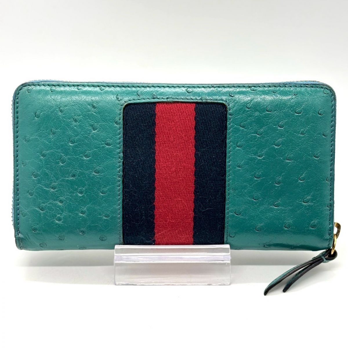 色で気分を解き放つ】 GUCCI シルヴィ 長財布 シェリーライン