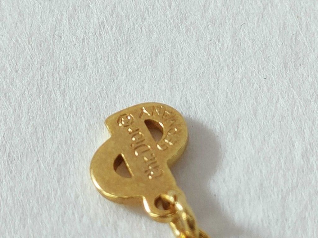 Christian Dior クリスチャンディオール ネックレス ロゴ ゴールド系 メタル レディース 美品 Christian Dior クリスチャンディオール ネックレス ロゴ ゴールド系 メタル レディース 美品