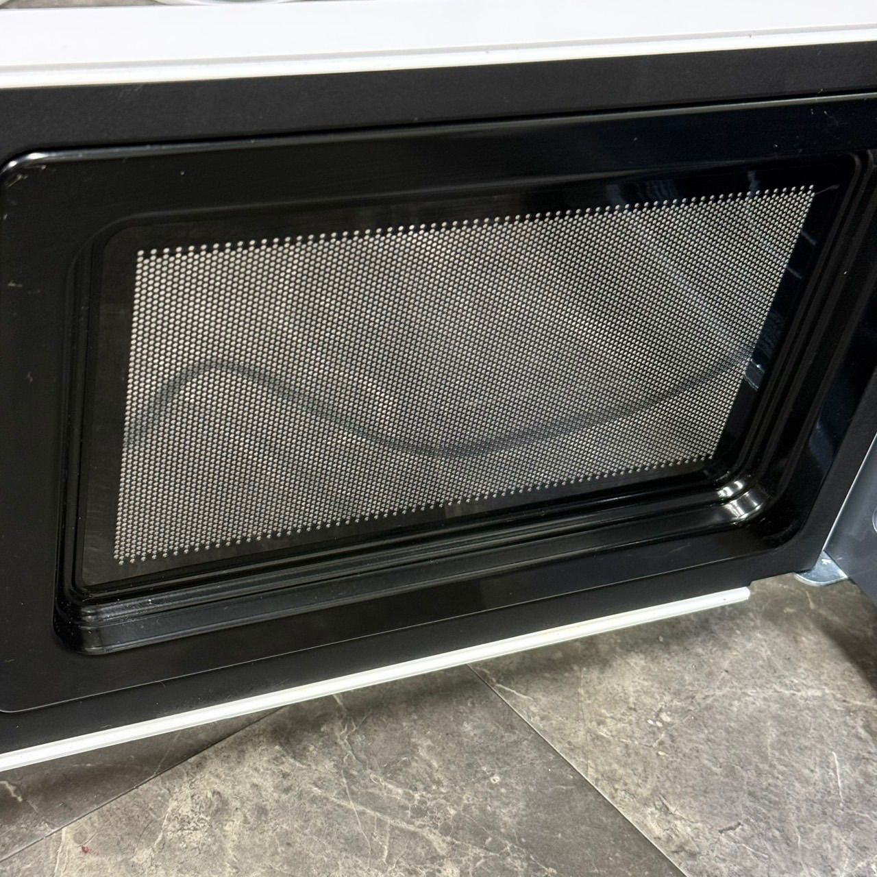 ∞送料込！2021年製 TOSHIBA 東芝 電子レンジ ER-WM17(W) 17L 2021年製