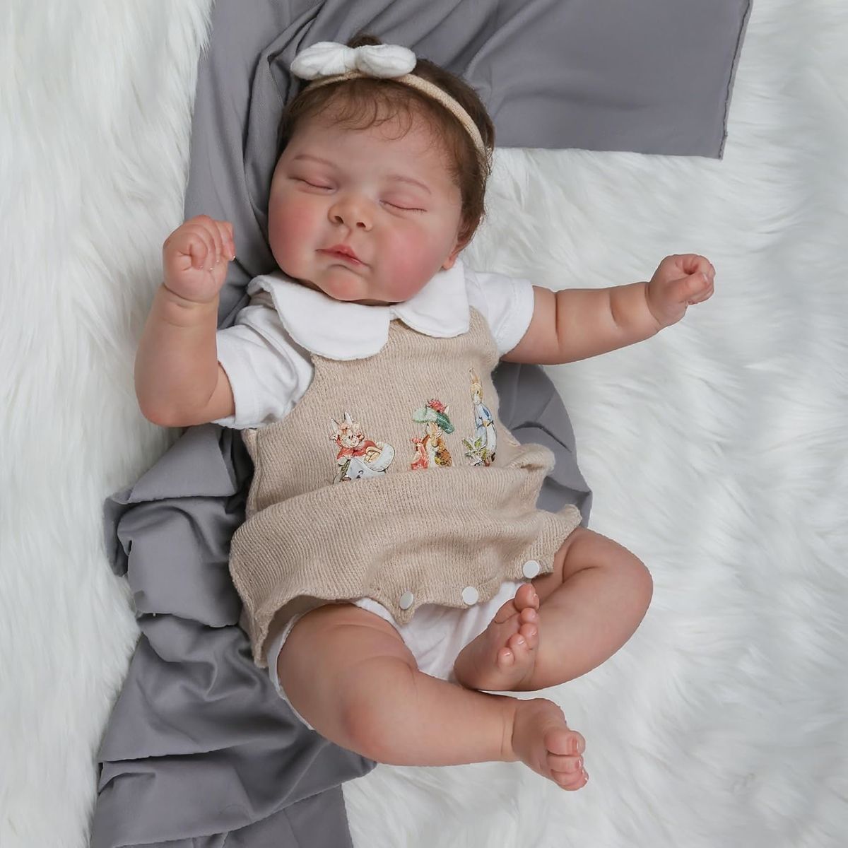 リアルな新生児】55.88cm 眠る女の子 リボーン ドール 柔らかい布製