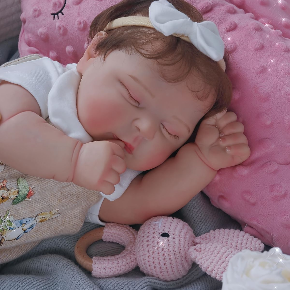 リアルな新生児】55.88cm 眠る女の子 リボーン ドール 柔らかい布製