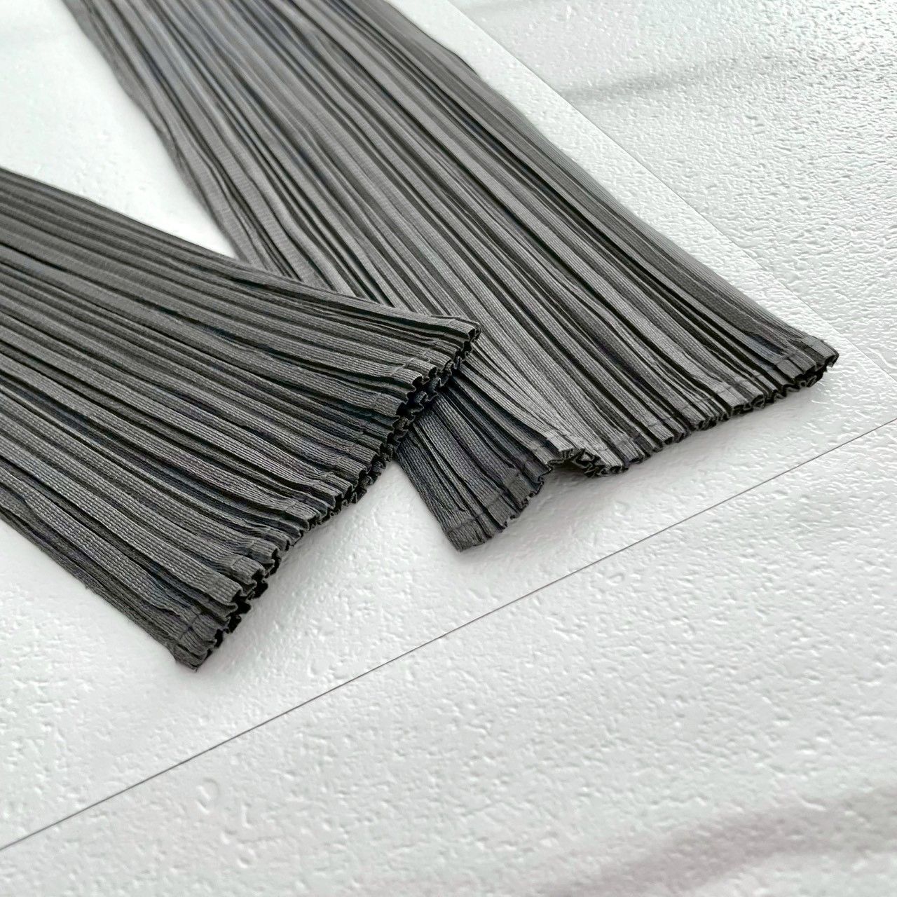 人気✨PLEATS PLEASE ISSEY MIYAKE プリーツプリーズイッセイミヤケ