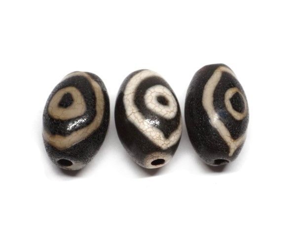龍眼天珠　ハンドメイド品／送料込　匿名発送／チベット　天珠　お守り 訳あり品 龍眼天珠 12mm×8mm (3個) 聖なるお守り チベット天珠