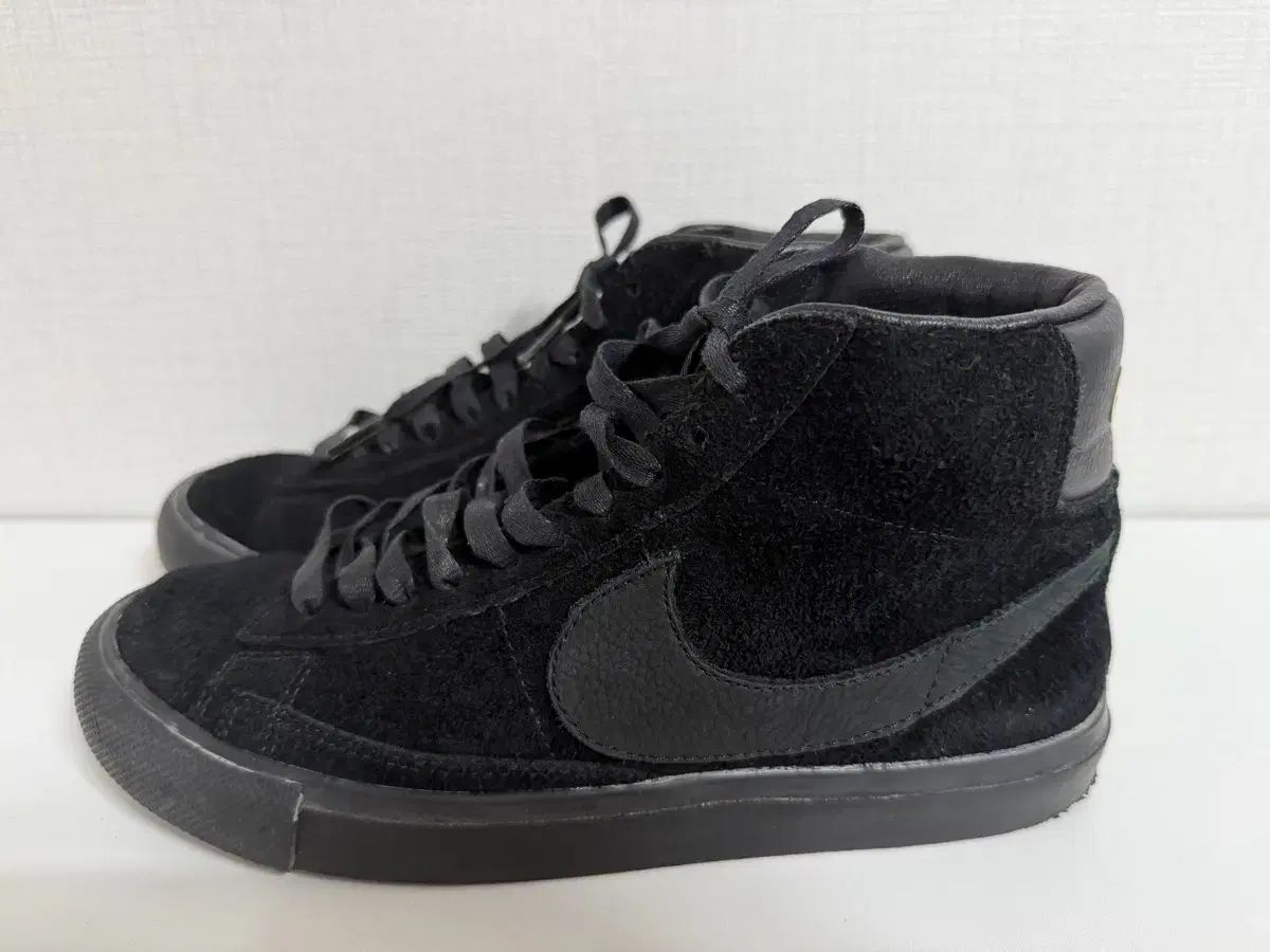 ナイキ Comme des Gar イBlazer