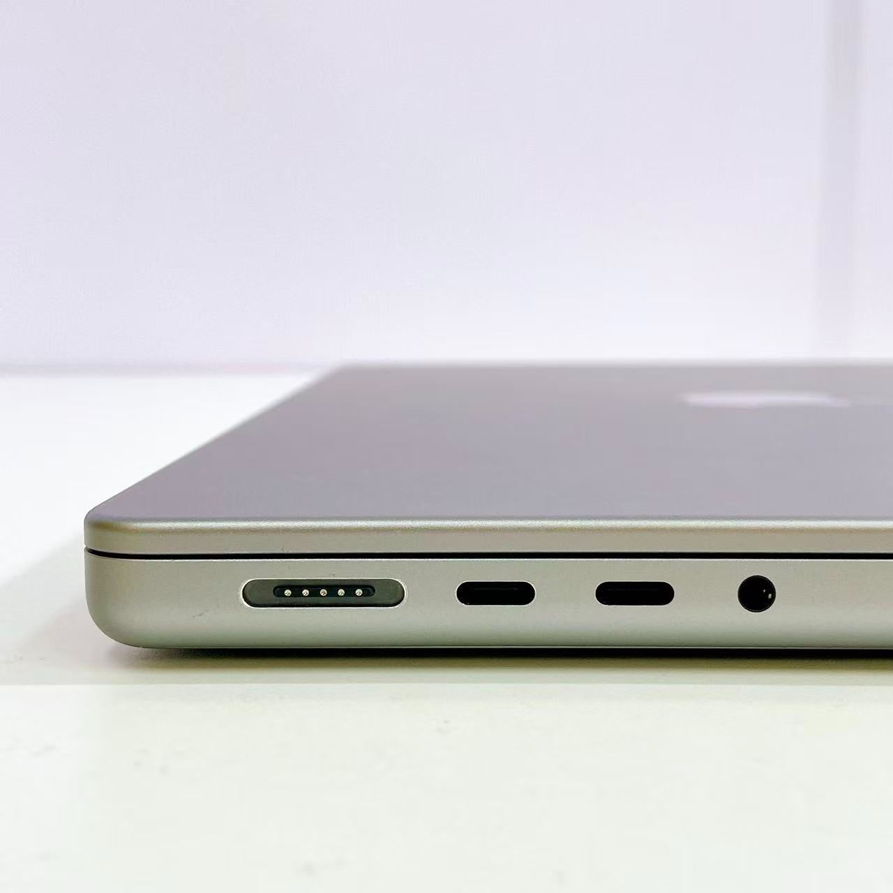 MacBook Pro 14 M2 Pro 32GB 1TB 整備済 - メルカリ