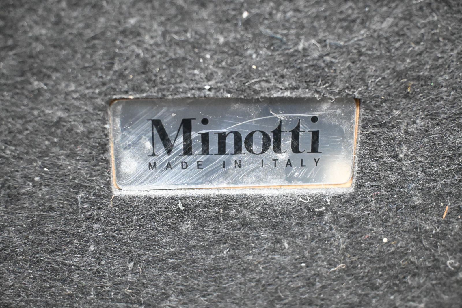 ☆展示美品☆Minotti ミノッティ アクセントテーブル AERON エアロン