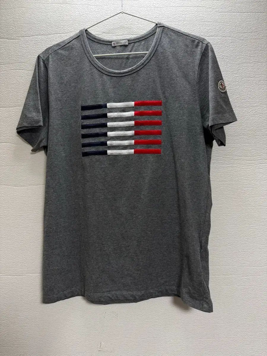 MONCLER(モンクレール) 半袖T グレー