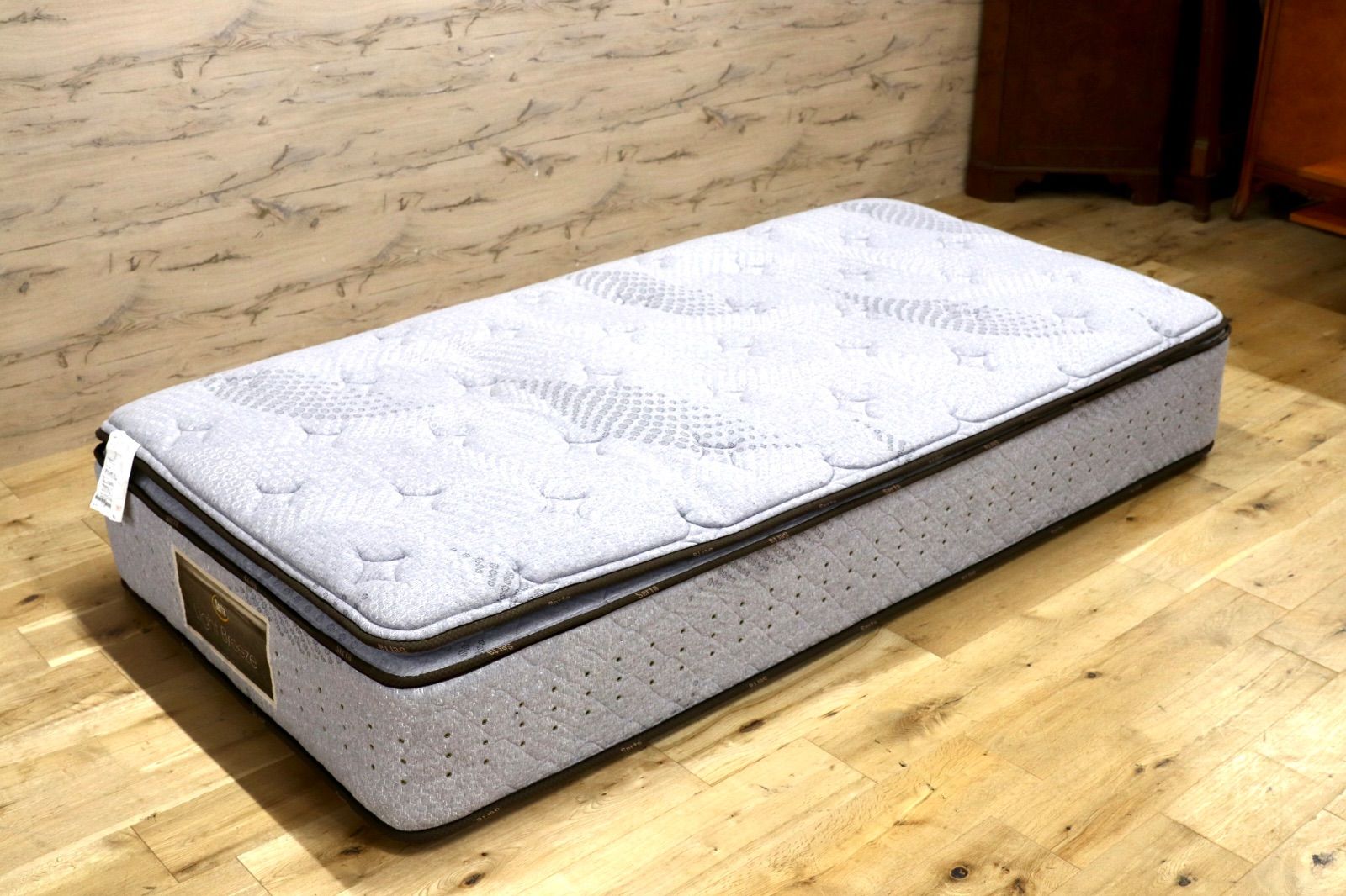GMJH232○Serta / サータ ライトブリーズ72 PS7.7 ピローソフト パーソナルシングル ポケットコイル マットレス 定価約28万円 展示品