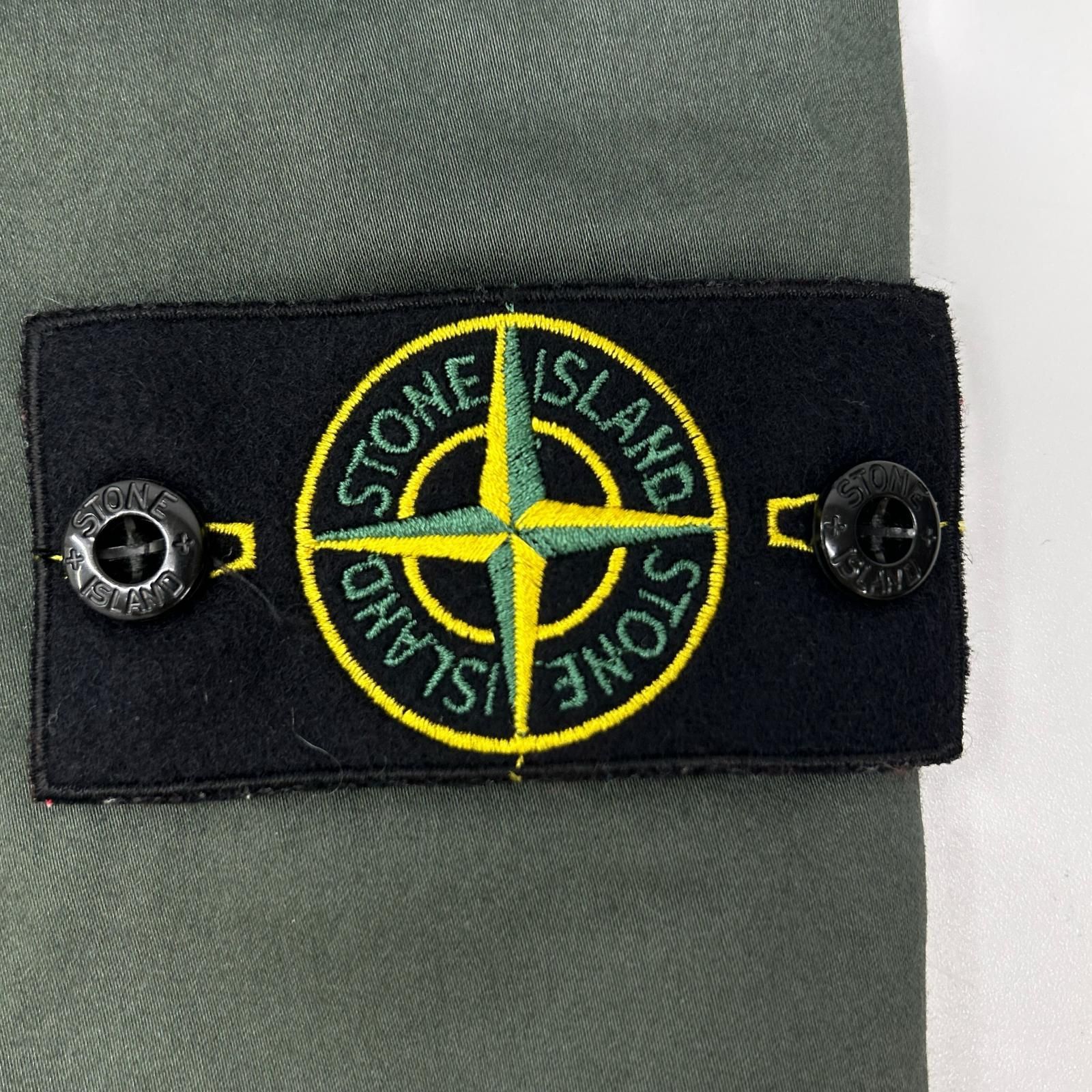 STONE ISLAND ストーンアイランド 8015L0312 カーキ ショートパンツ 30