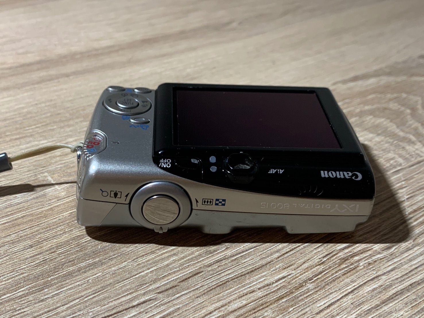 2334 Canon IXY DIGITAL 800 IS シルバー ジャンク品 デジカメ【コ