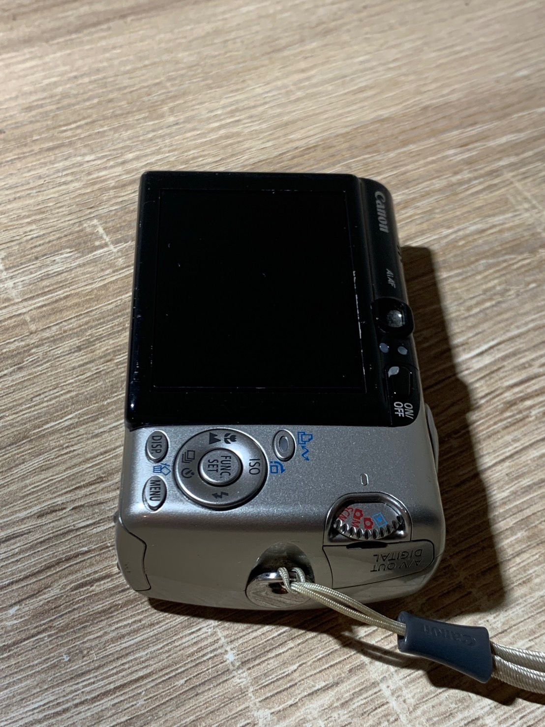 2334 Canon IXY DIGITAL 800 IS シルバー ジャンク品 デジカメ【コ