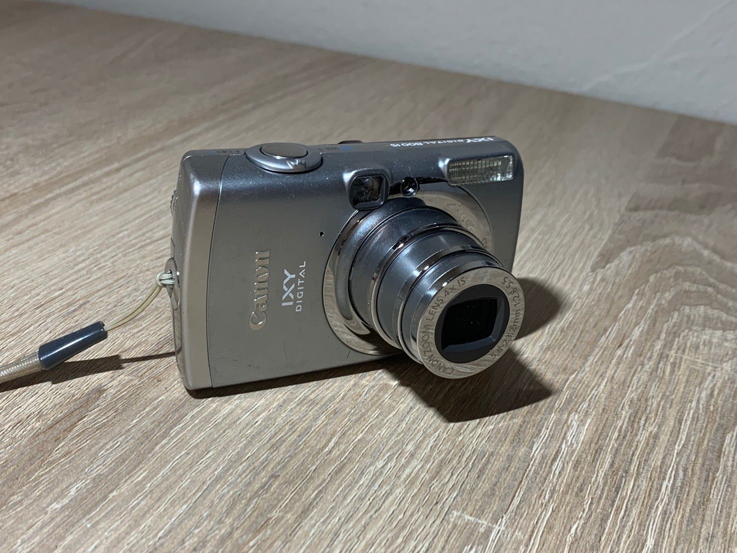 2334 Canon IXY DIGITAL 800 IS シルバー ジャンク品 デジカメ【コ