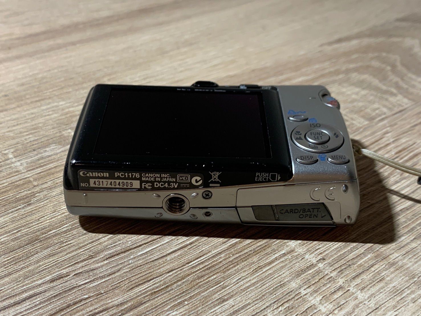 2334 Canon IXY DIGITAL 800 IS シルバー ジャンク品 デジカメ【コ