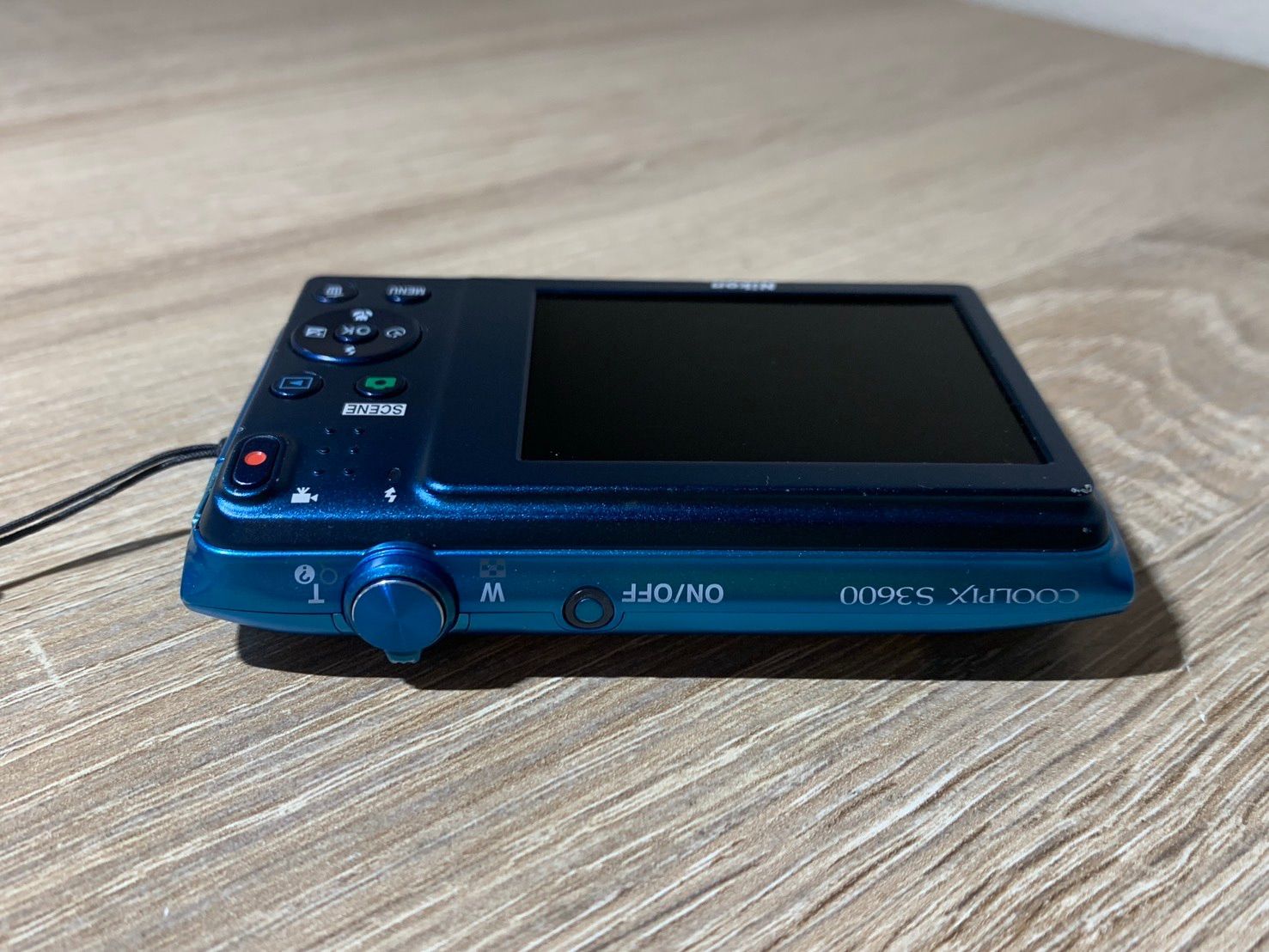 2272 Nikon COOLPIX S3600 スカイブルー ジャンク品 デジカメ【ネ
