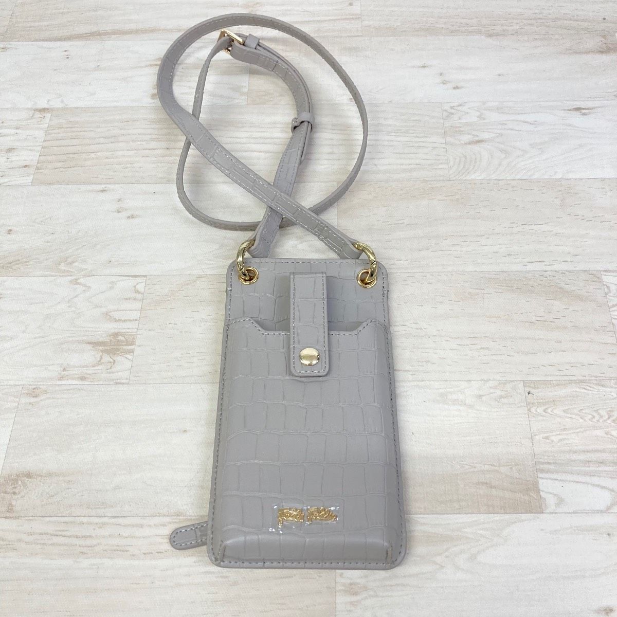 極美品 Folli Follie/フォリフォリ クロコ調 スマートフォンポシェット 