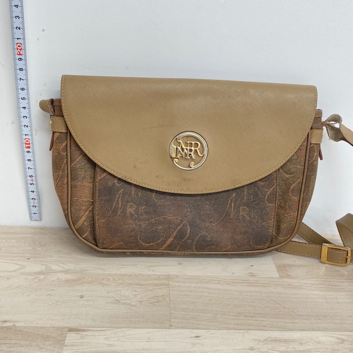 NINA RICCI⁄ニナリッチ ショルダーバッグ 斜め掛け カバン 総柄
