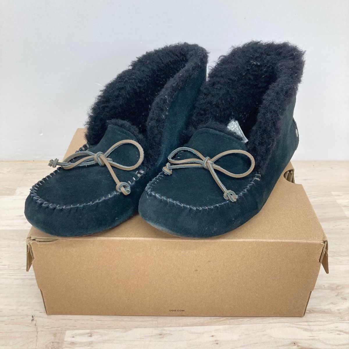 UGG アグ W ALENA アレーナ モカシン シューズ ブラック 24cm (USA7