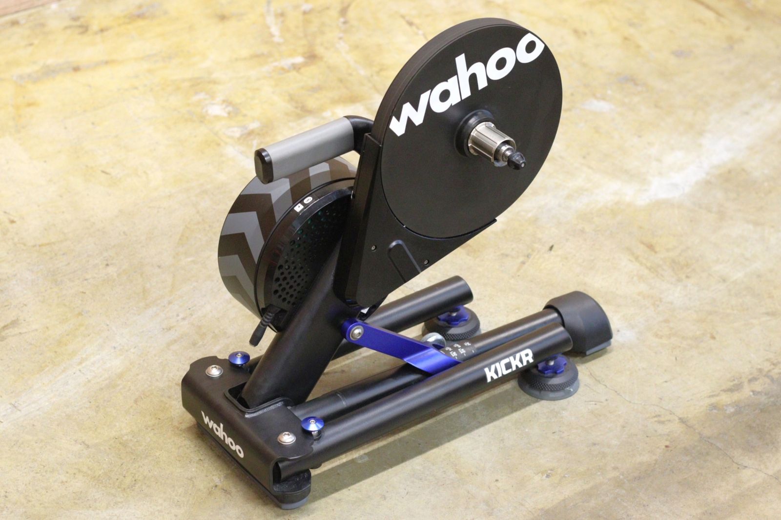 ワフー WAHOO キッカー KICKR V4 ダイレクトドライブ スマート