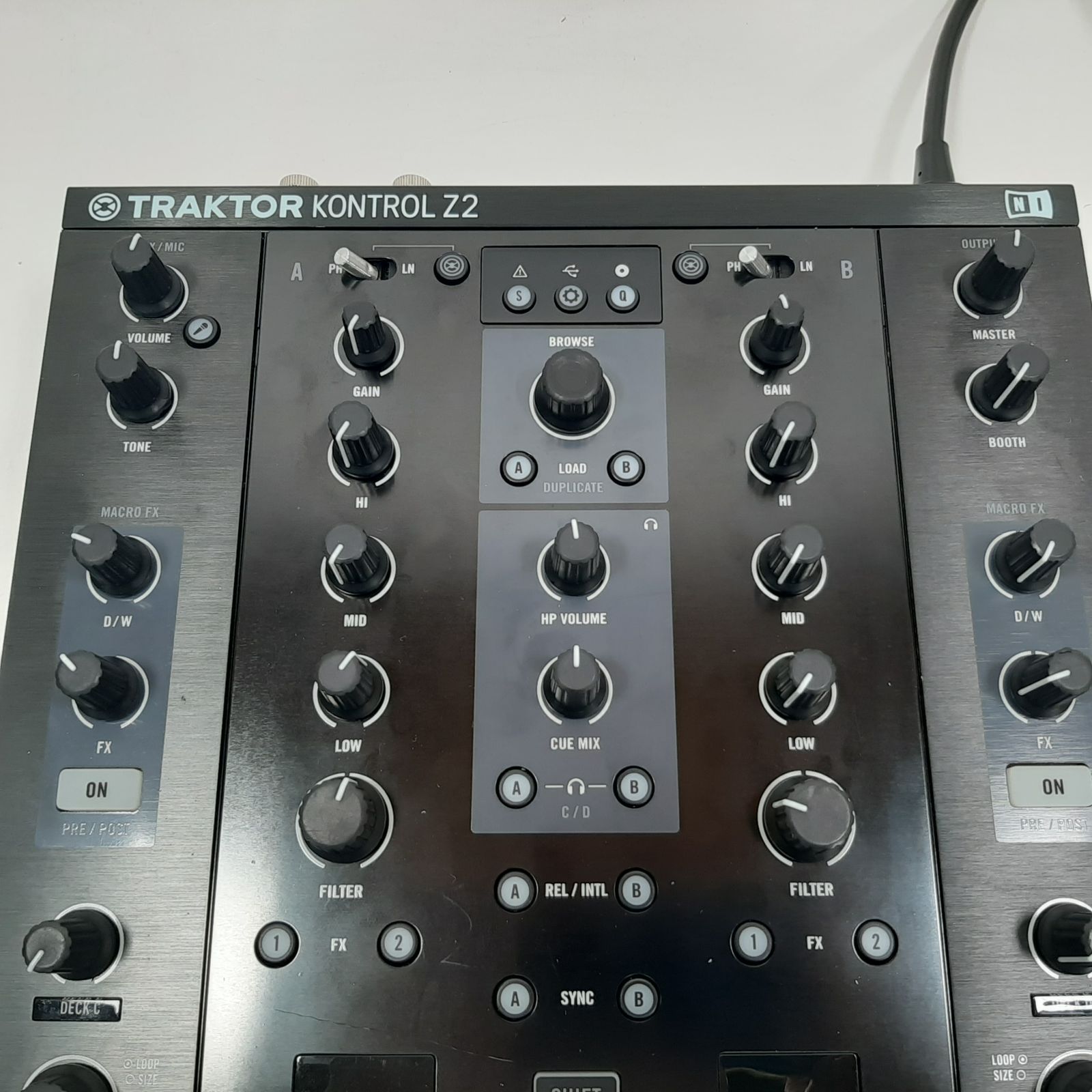 Native Instruments TRAKTOR KONTROL Z2 DJミキサー コントローラー
