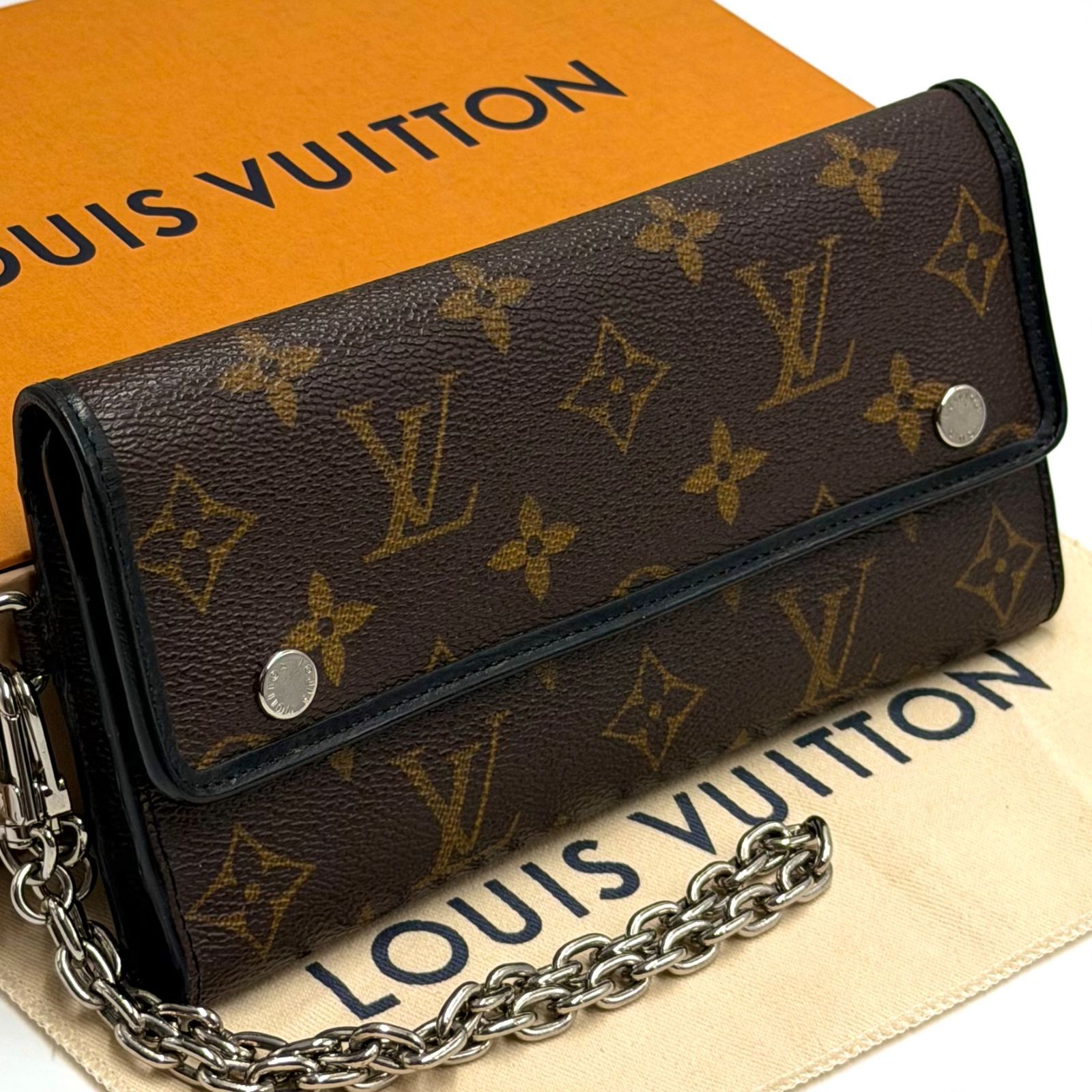 ルイヴィトン LOUIS VUITTON モノグラム マカサー ポルトフォイユ ロン 長財布 三つ折り財布 お札入れ ウォレットチェーン 男女兼用 ブラウン ブラック