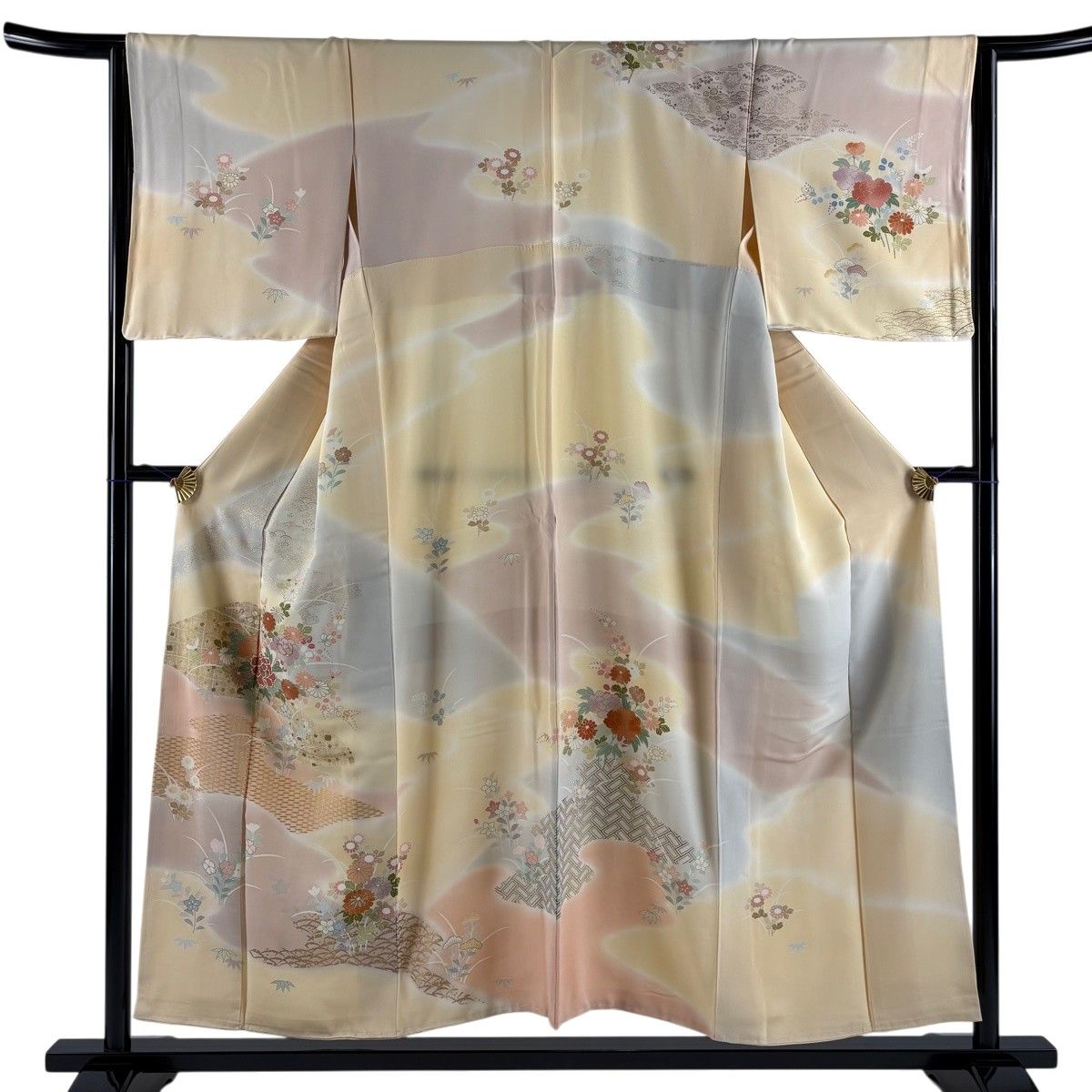 訪問着 身丈153cm 裄丈64.5cm M 袷 牡丹 秋草 金糸 金彩 薄オレンジ 正絹 名品 【中古】