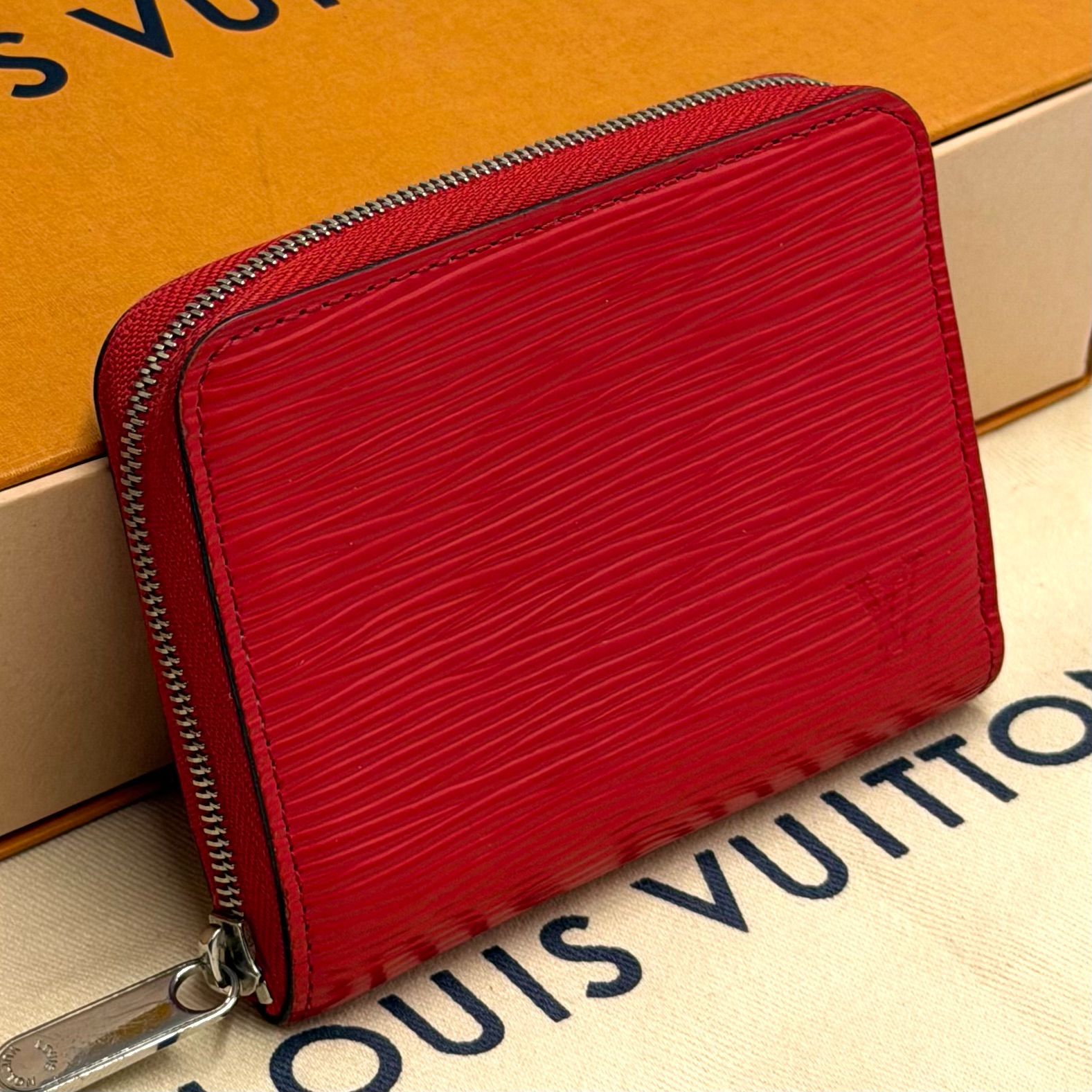 ルイヴィトン LOUIS VUITTON