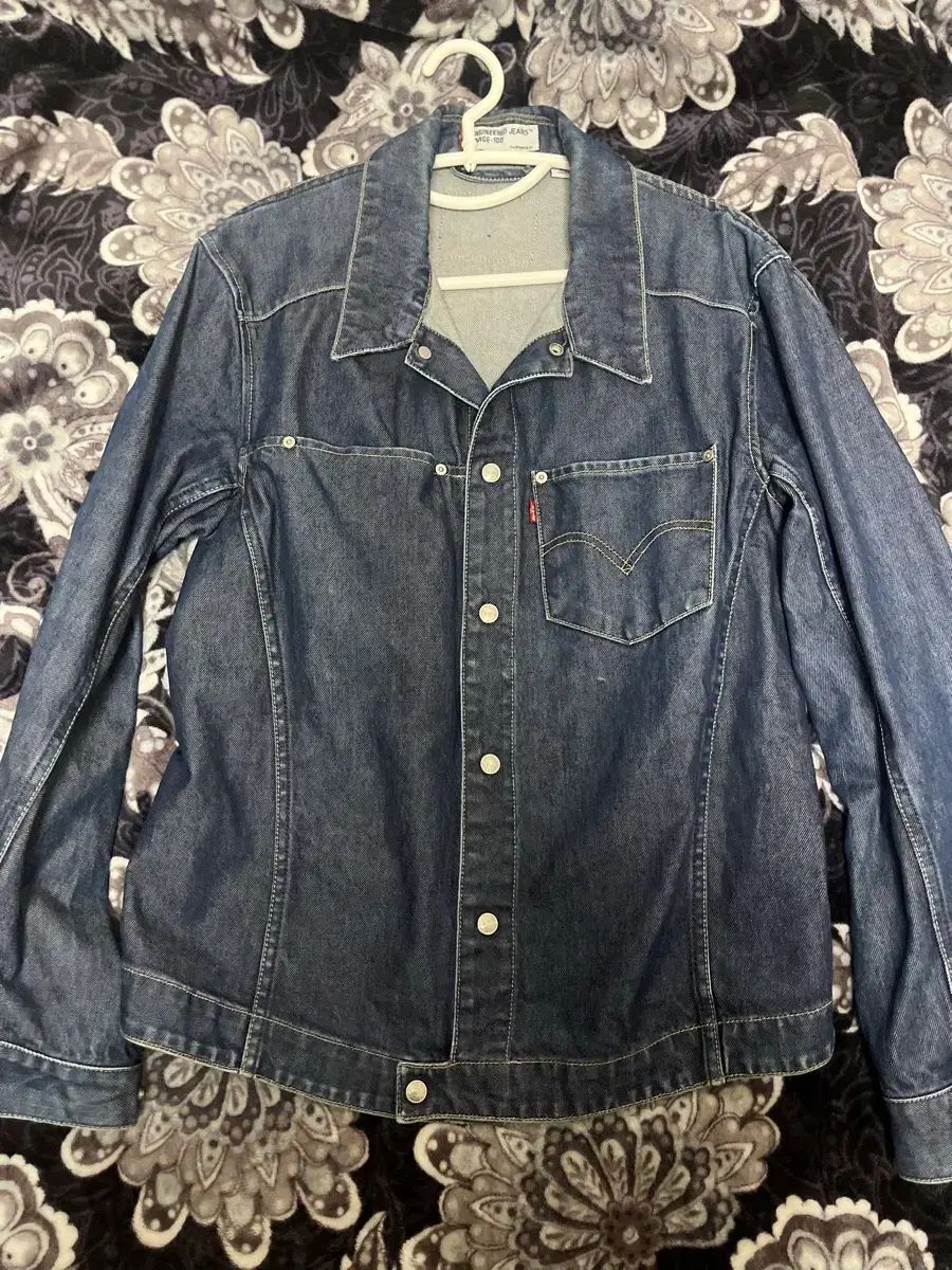 リーバイス エンジニアード ジャケット 100