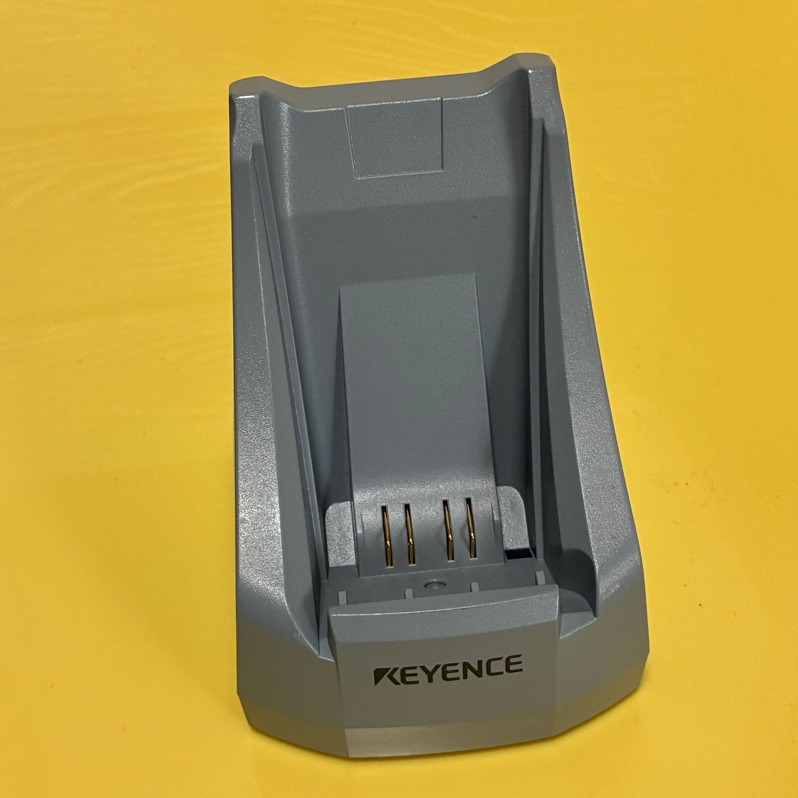 中古良品 KEYENCE BT-UC10U クレードル USBタイプ - メルカリ