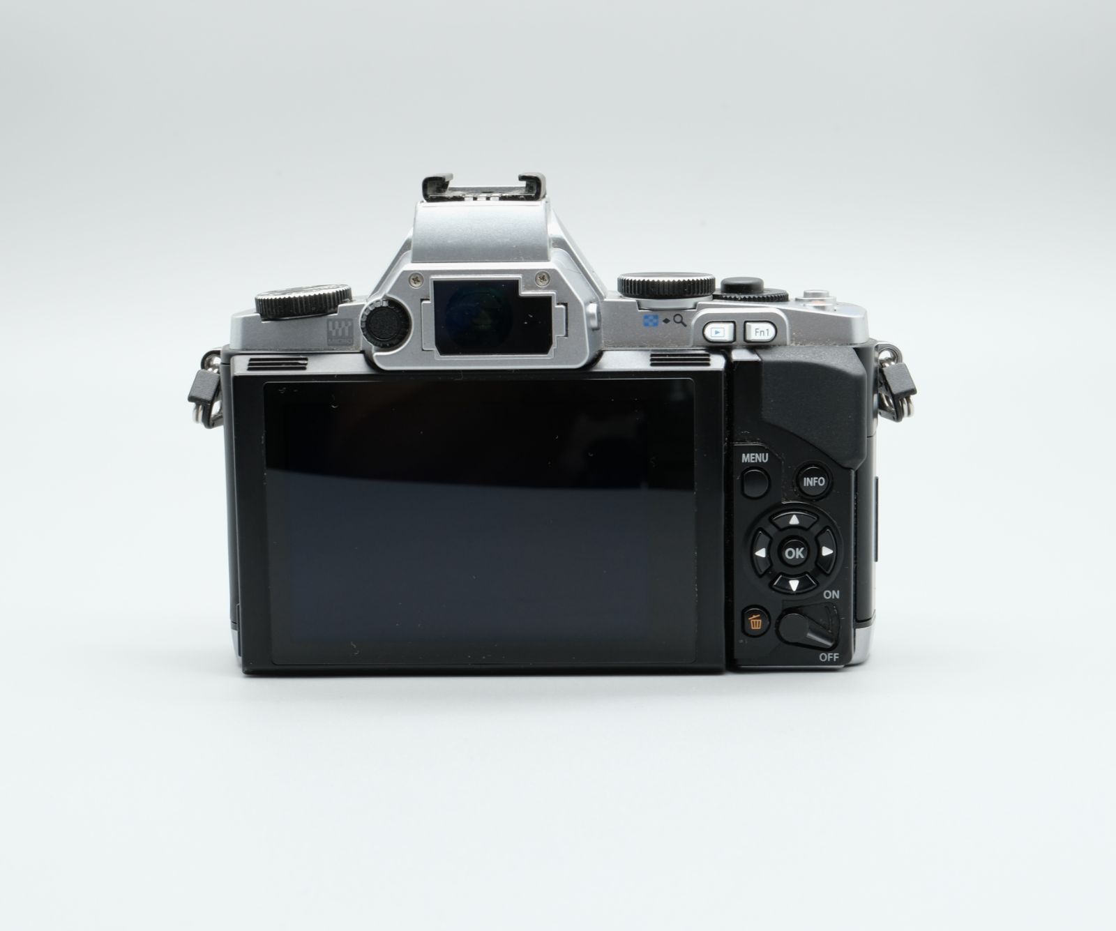 □完動品 OLYMPUS OM-D E-M5 ボディ ミラーレス一眼 ショット数7710