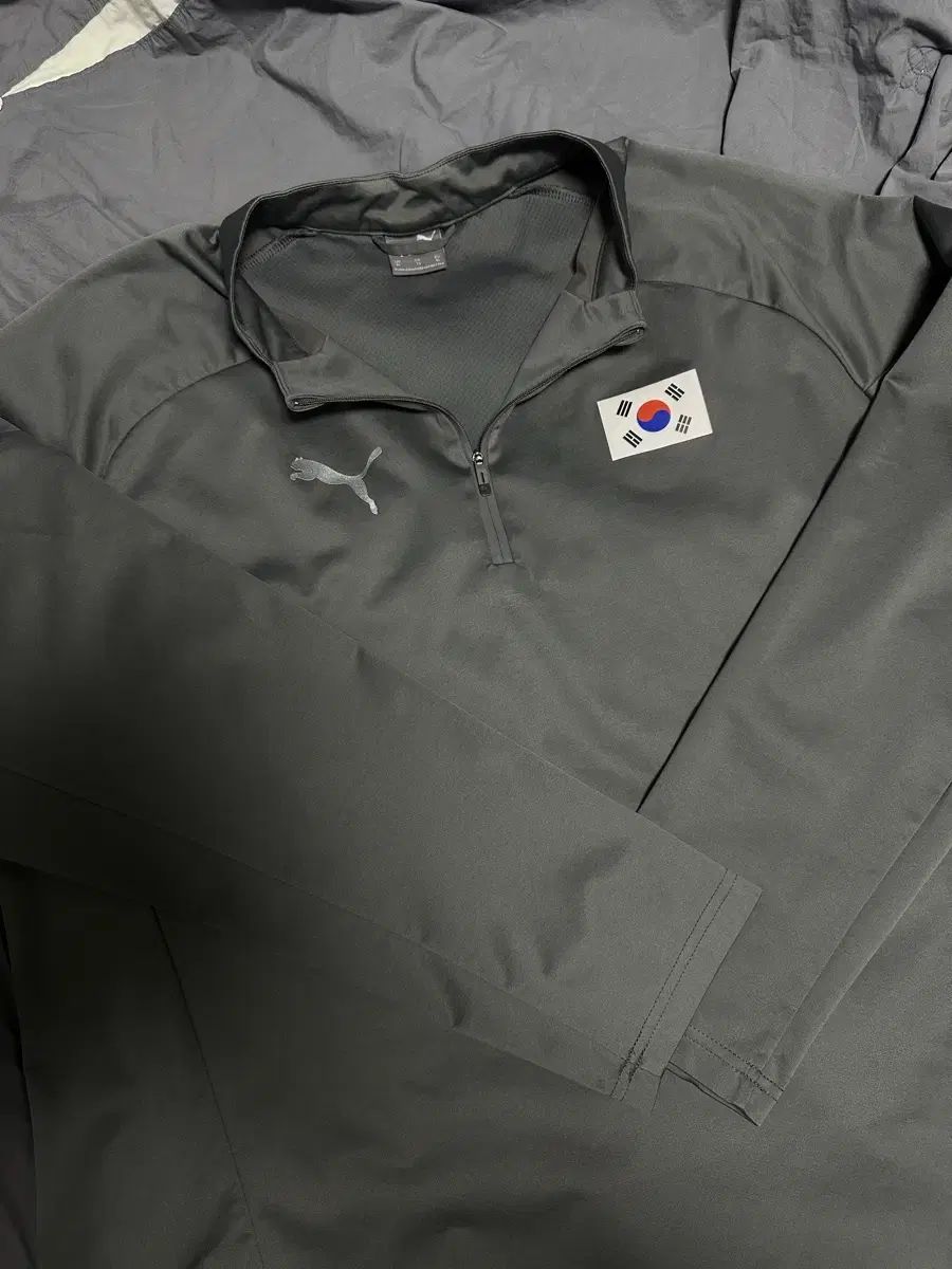 PUMA 韓国国家代表 ハーフジップアップ レイン トップス XL