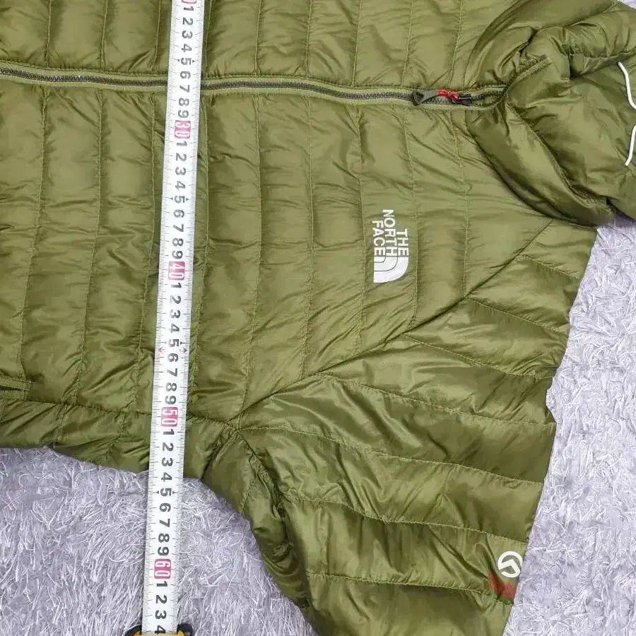 THE NORTH FACE ザノースフェイス 軽量 ダウン サミットシリーズ 800 ダウンジャケット カーキ m